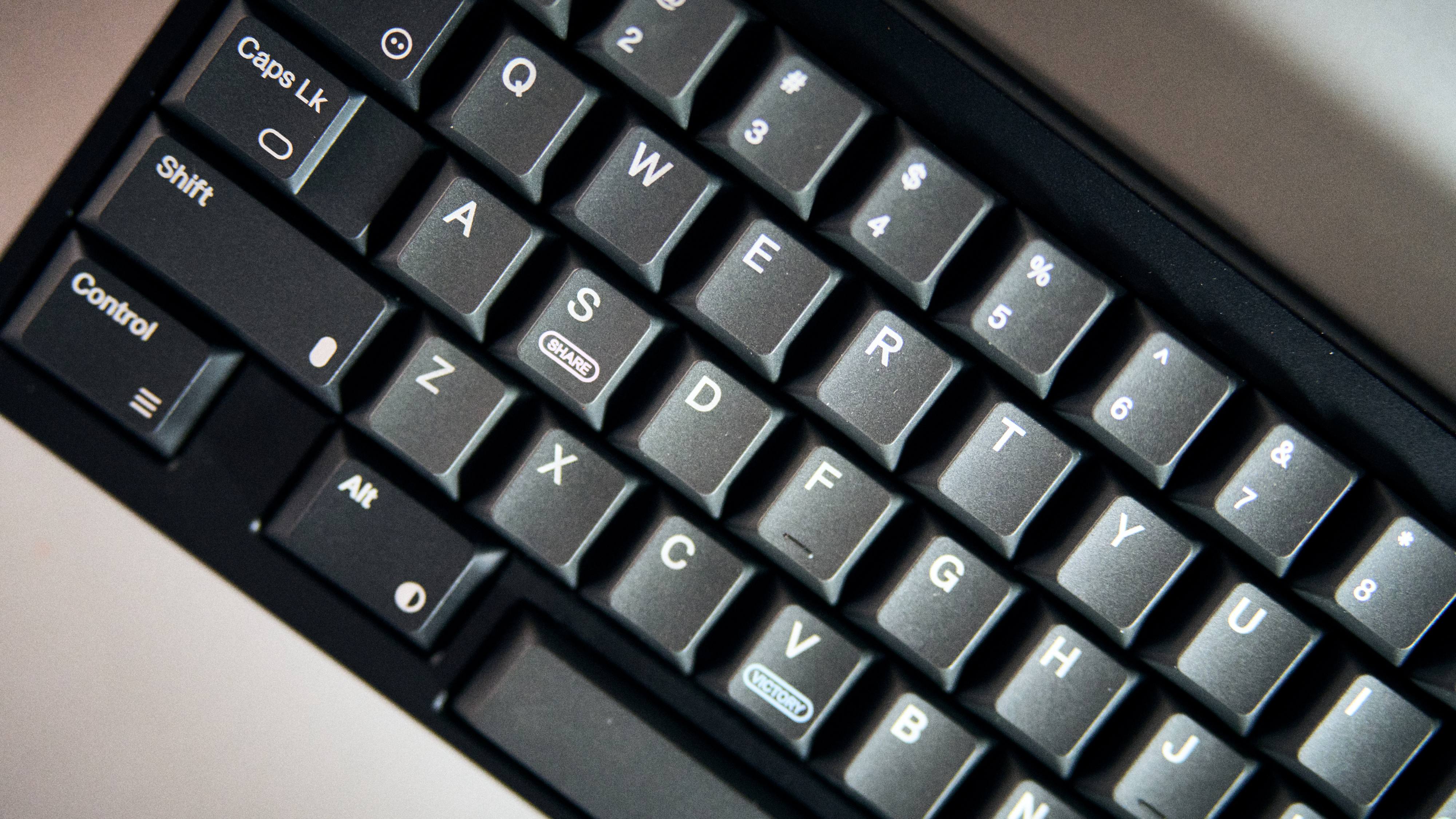 80 RETROS PS1994 PBT+ABS KEYCAP SET - Image 10