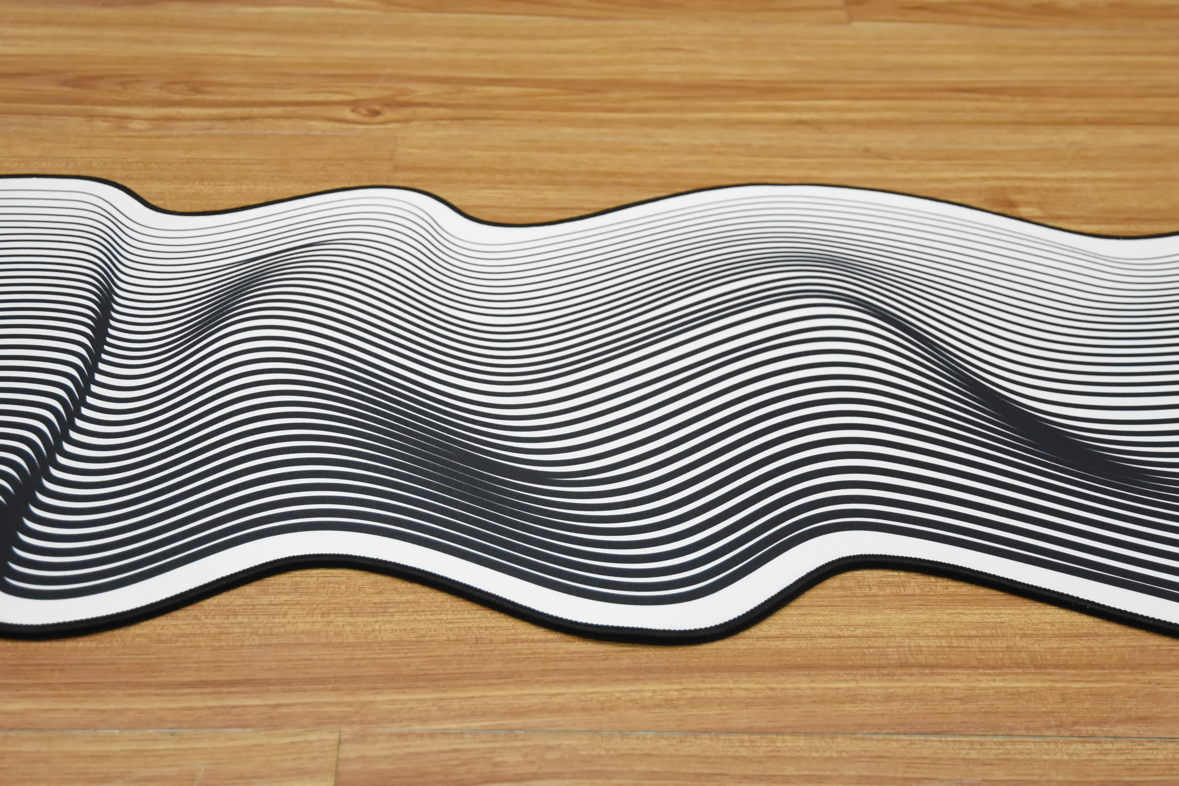 Aiglatson Studio Black Snail Deskmats Black On Cream - Image 4
