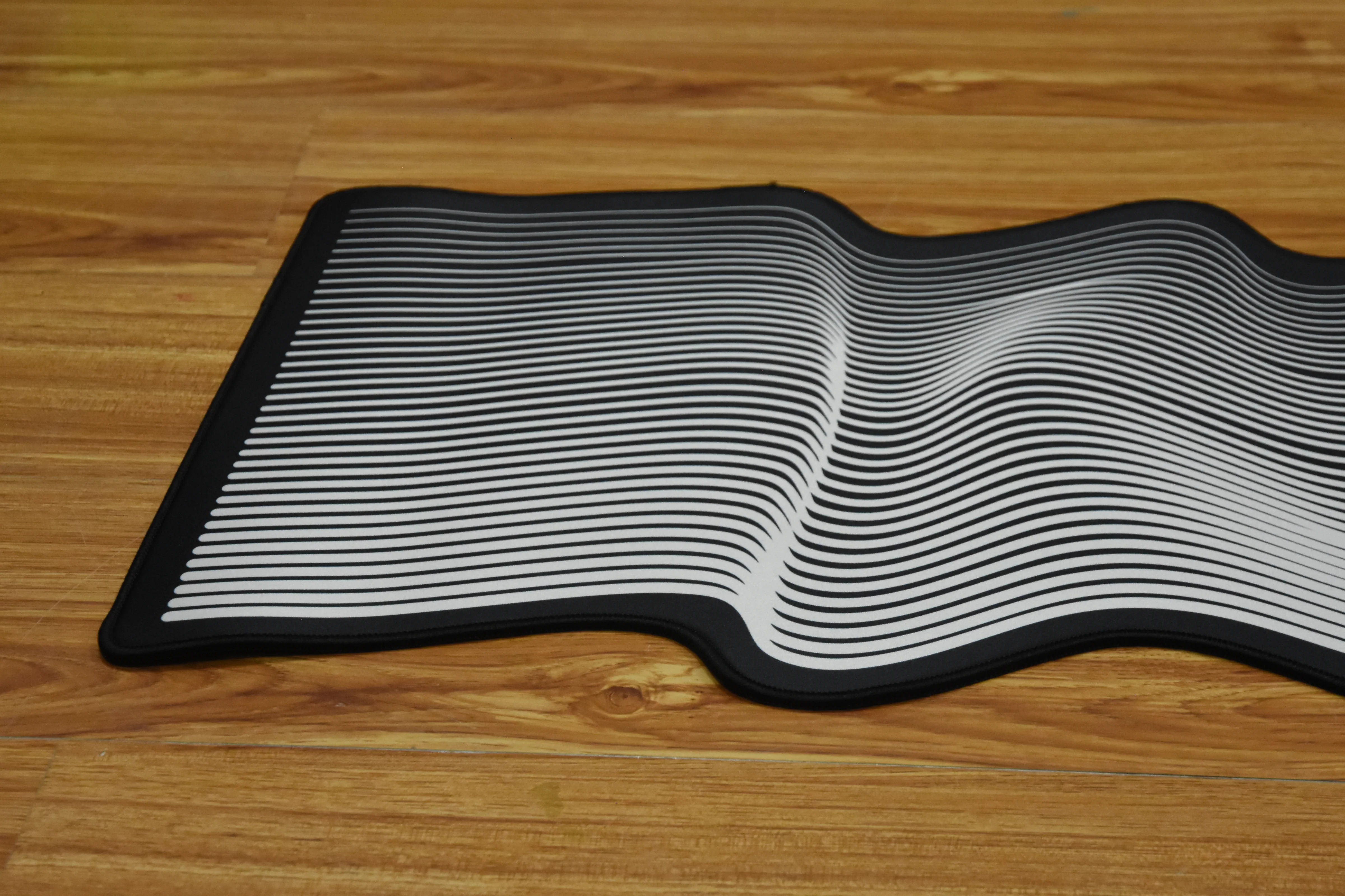 Aiglatson Studio Black Snail Deskmats Cream On Black - Image 3