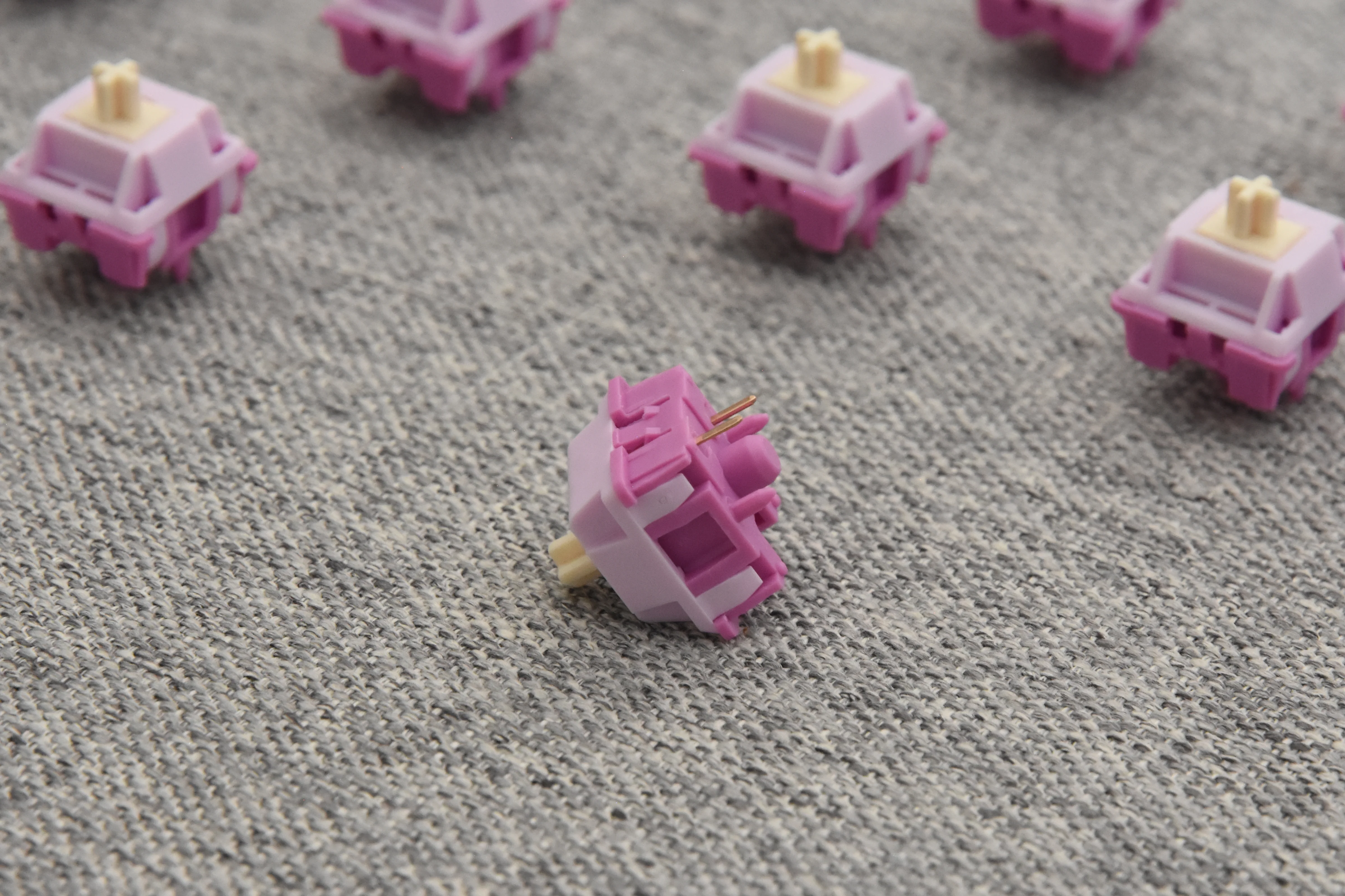 AKKO V3 CREAMY PURPLE PRO TACTILE SWITCH (45PCS) - Image 15