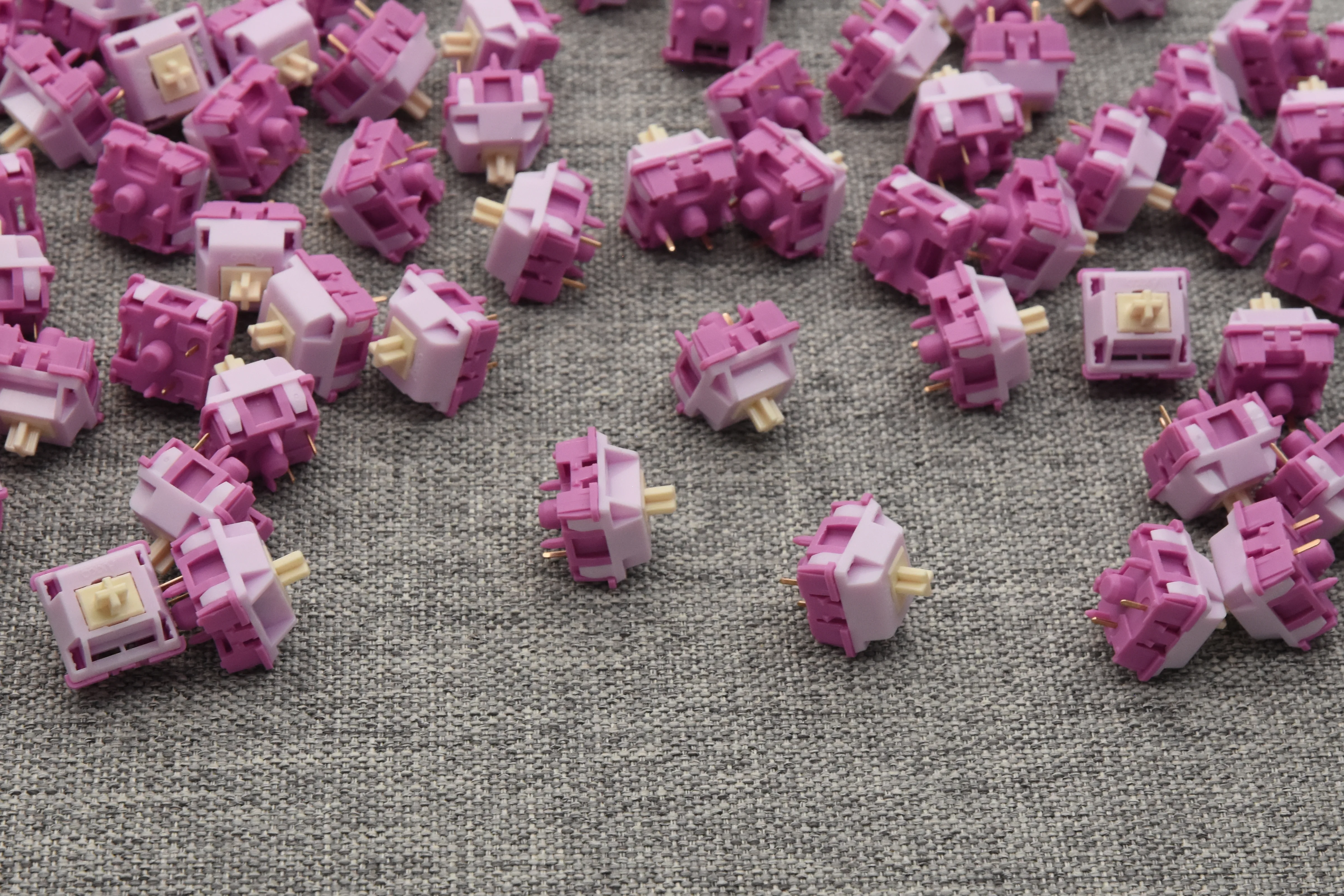 AKKO V3 CREAMY PURPLE PRO TACTILE SWITCH (45PCS) - Image 7