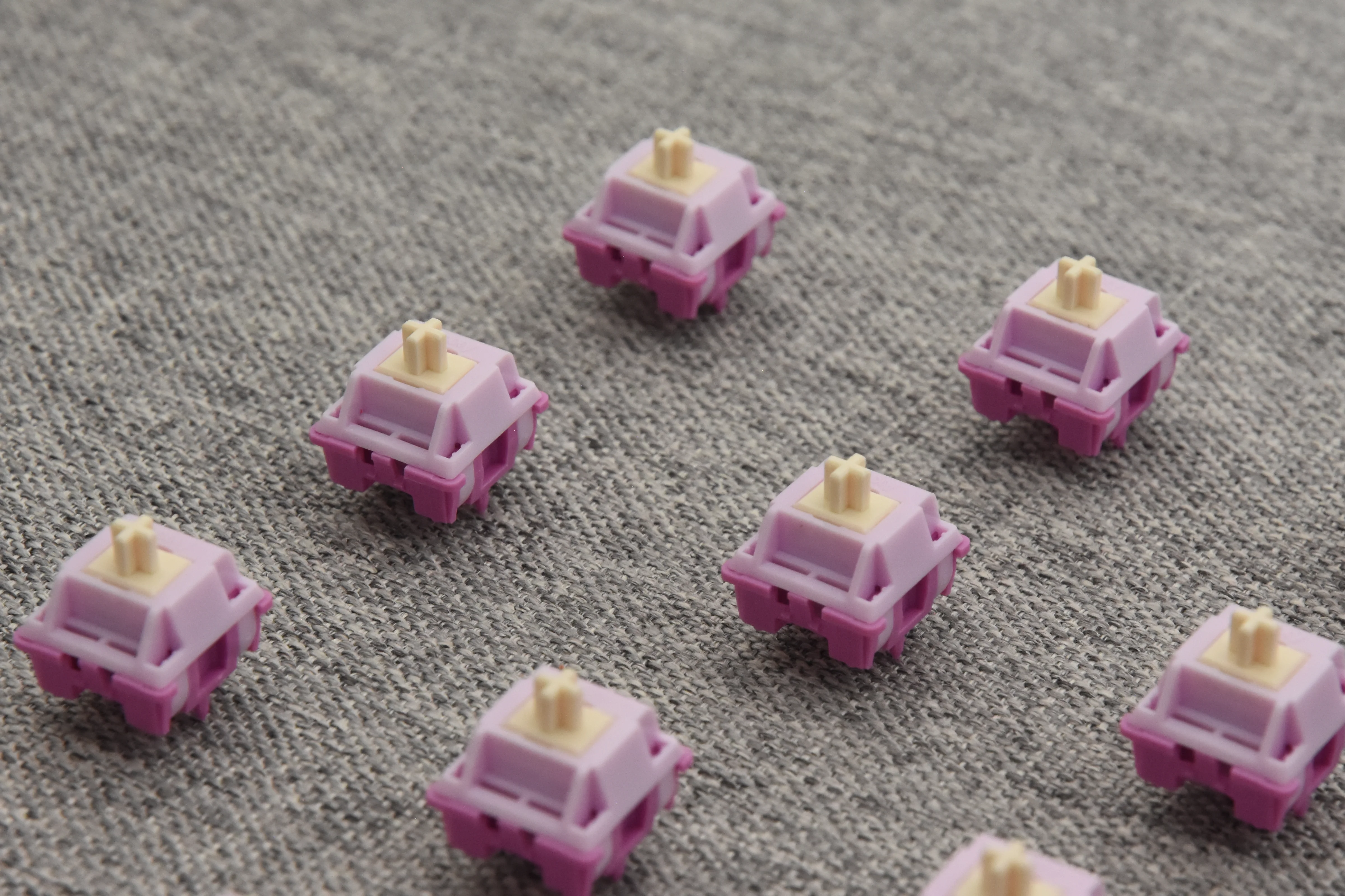AKKO V3 CREAMY PURPLE PRO TACTILE SWITCH (45PCS) - Image 9