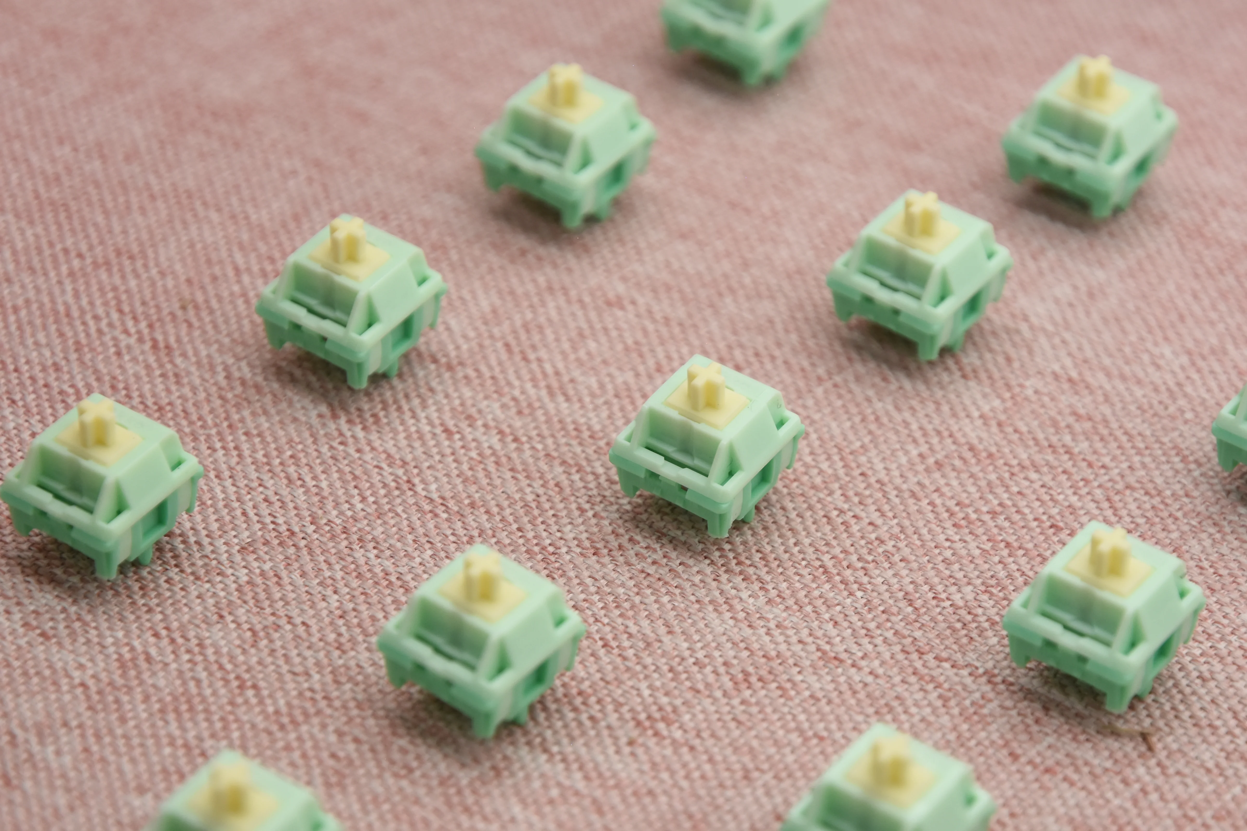 Akko X HMX Cilantro Tactile Switch Factory Lubed (45PCS) - Image 10
