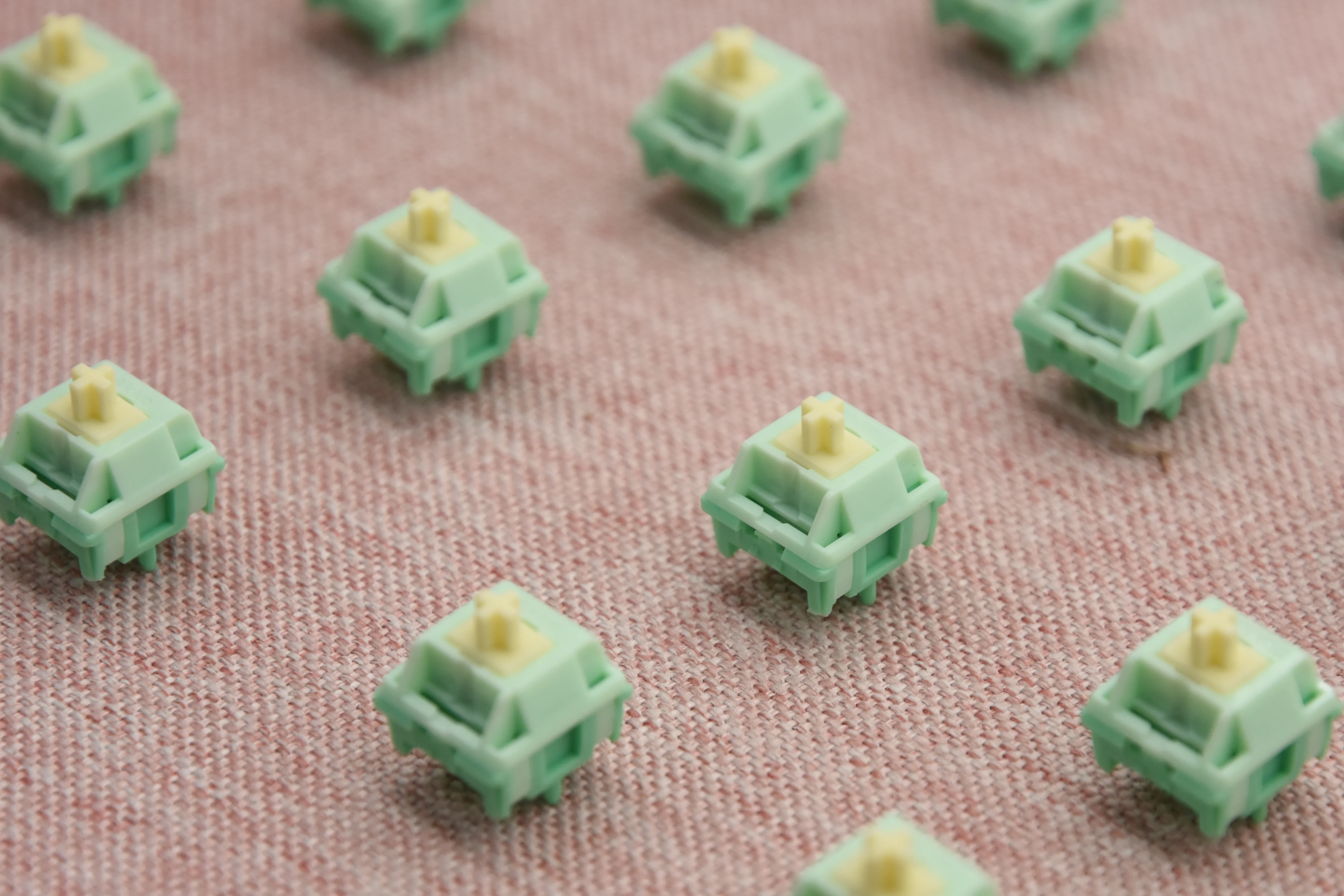 Akko X HMX Cilantro Tactile Switch Factory Lubed (45PCS) - Image 12