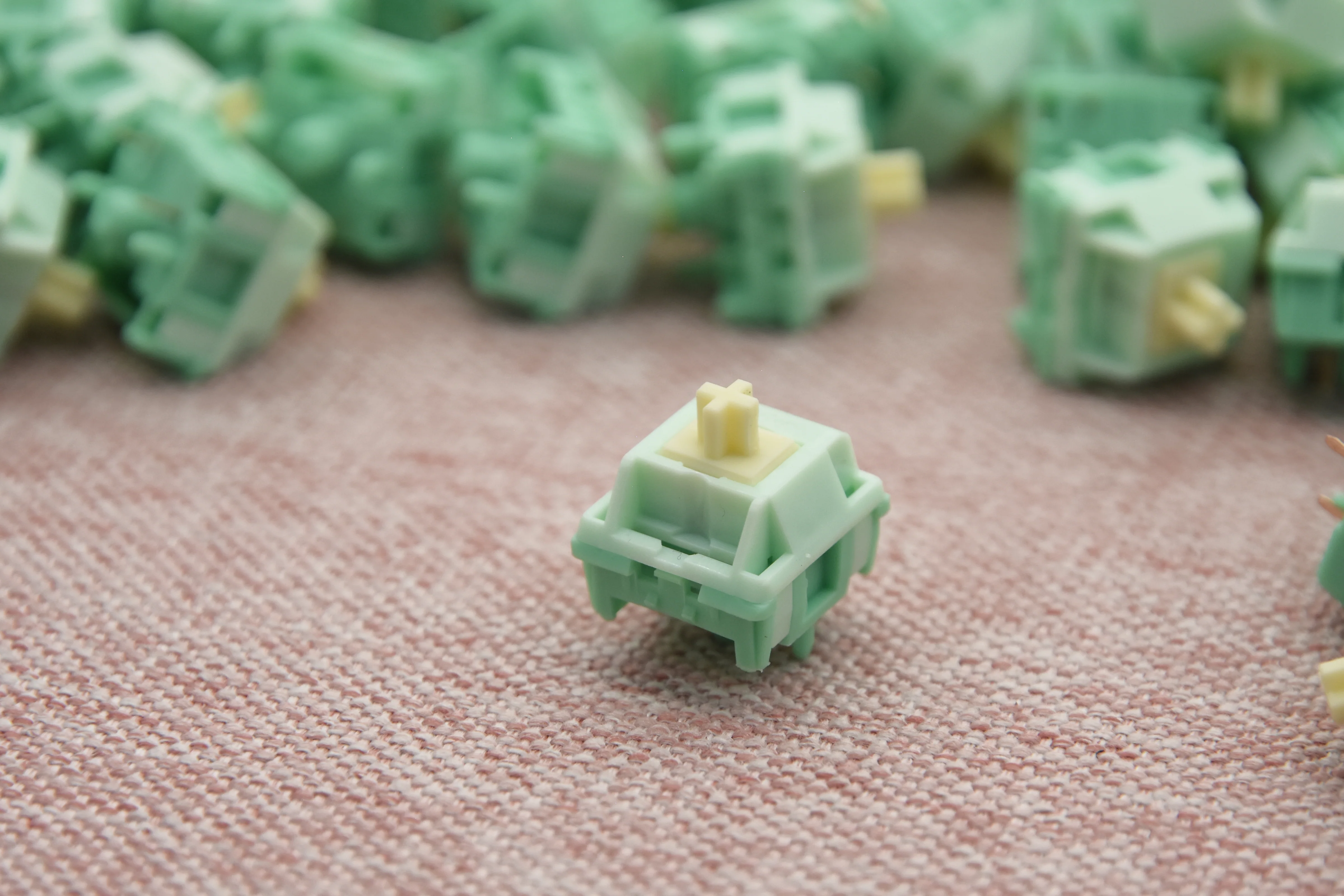 Akko X HMX Cilantro Tactile Switch Factory Lubed (45PCS) - Image 6