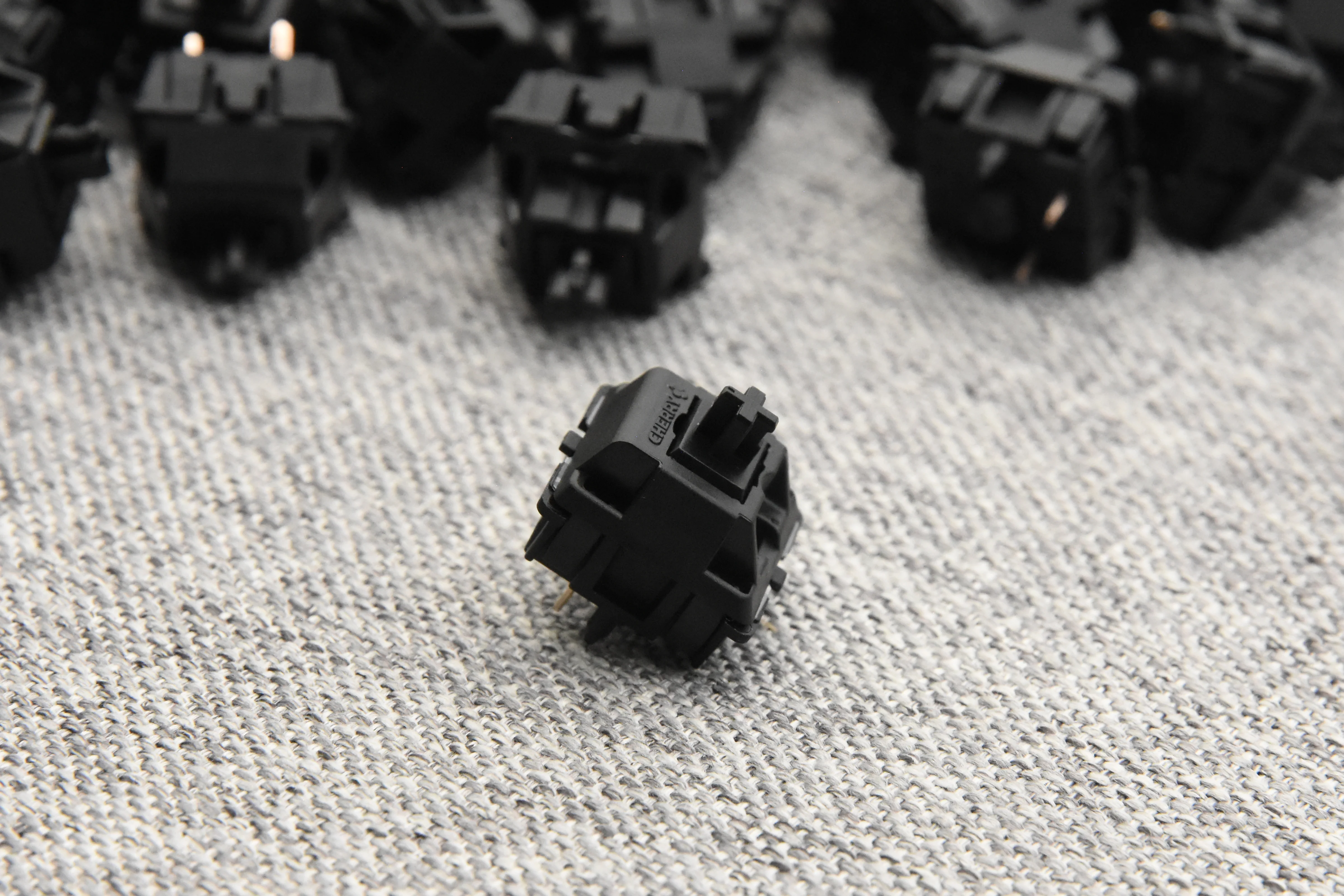 BROKEN-IN CHERRY MX SWITCHES (10PCS) - Image 23