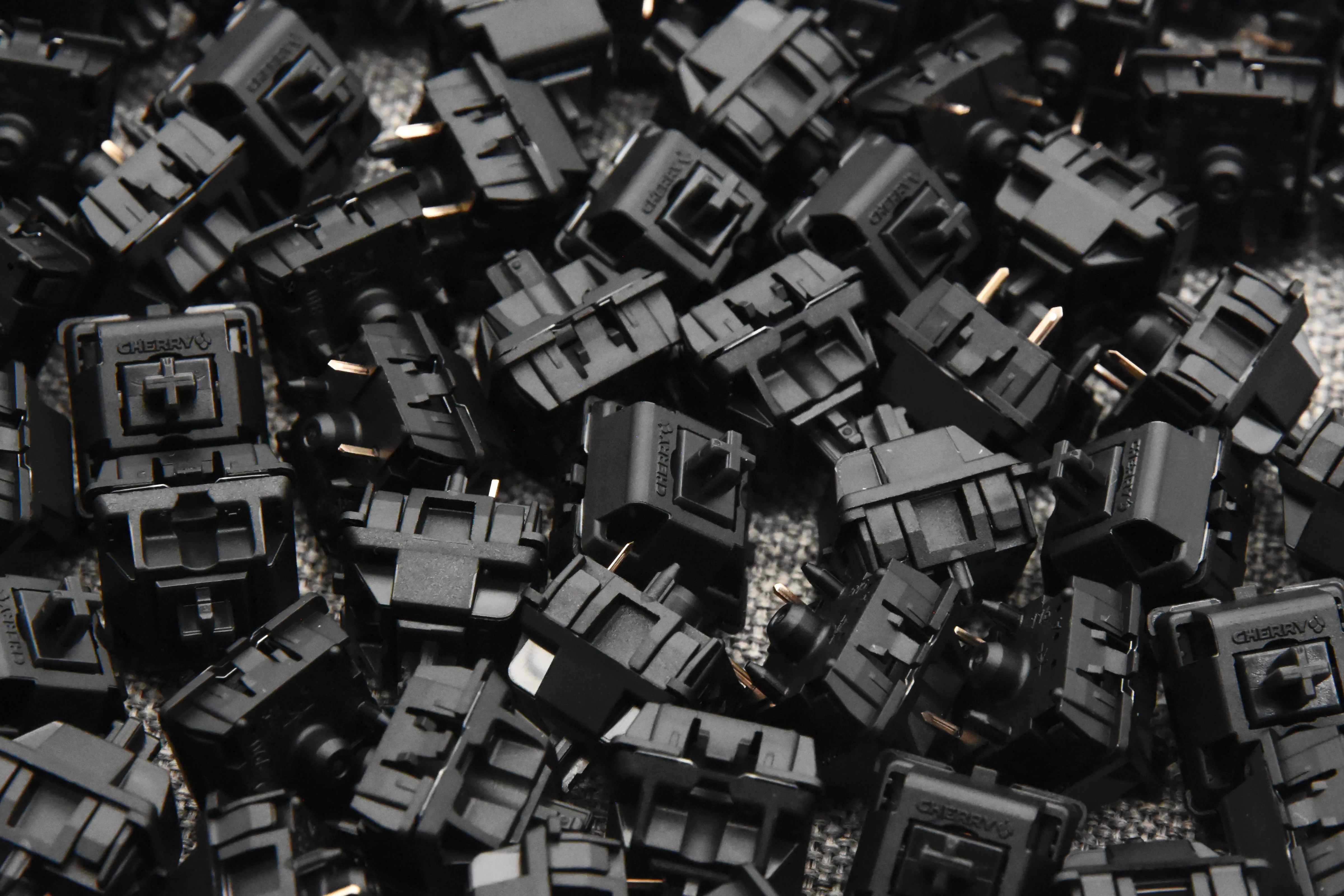 BROKEN-IN CHERRY MX SWITCHES (10PCS) - Image 28