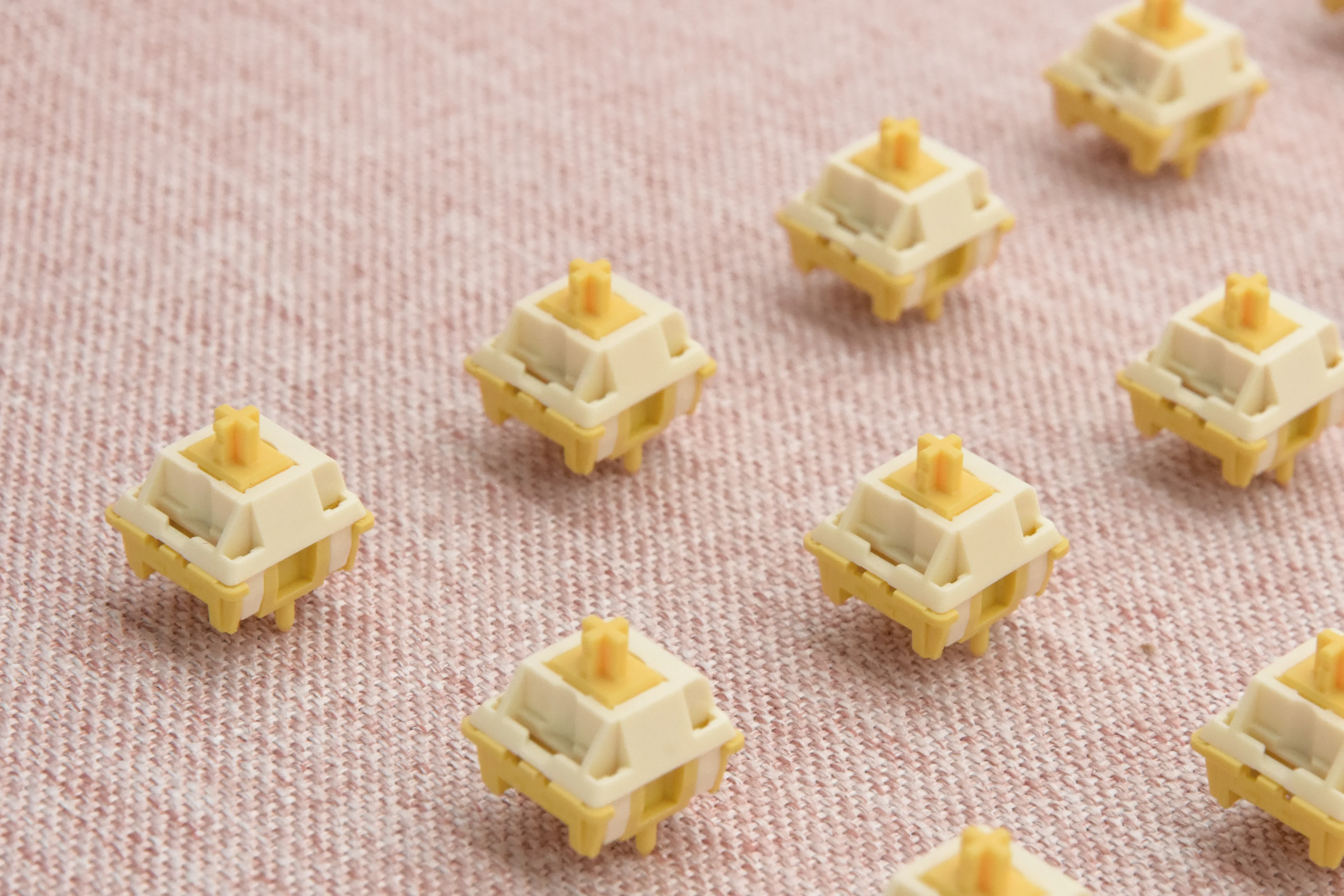BSUN DRAGON LINEAR SWITCH FACTORY LUBED (10PCS) - Image 3