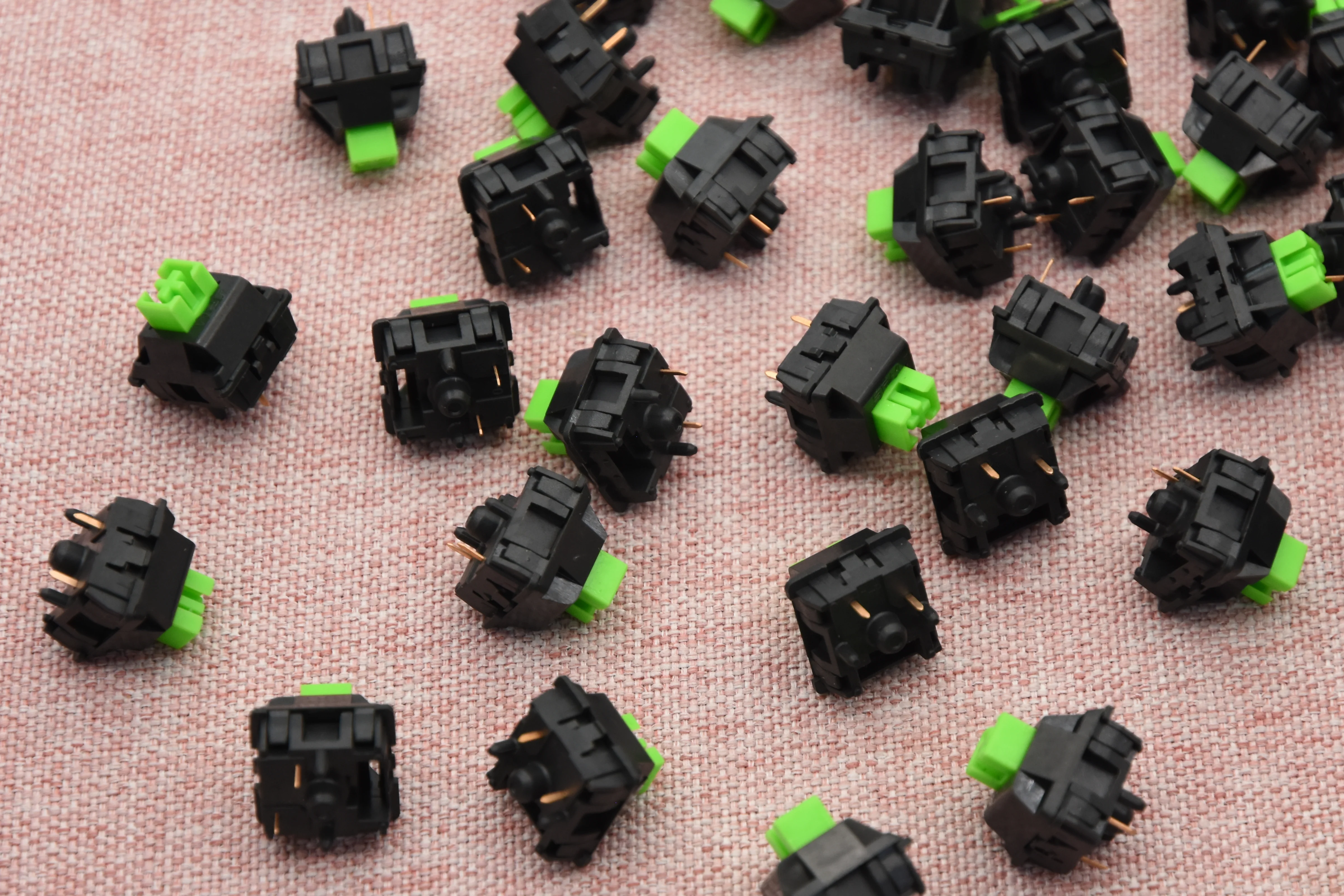 BSUN GREEN ARROW LINEAR SWITCH FACTORY LUBED (10PCS) - Image 7
