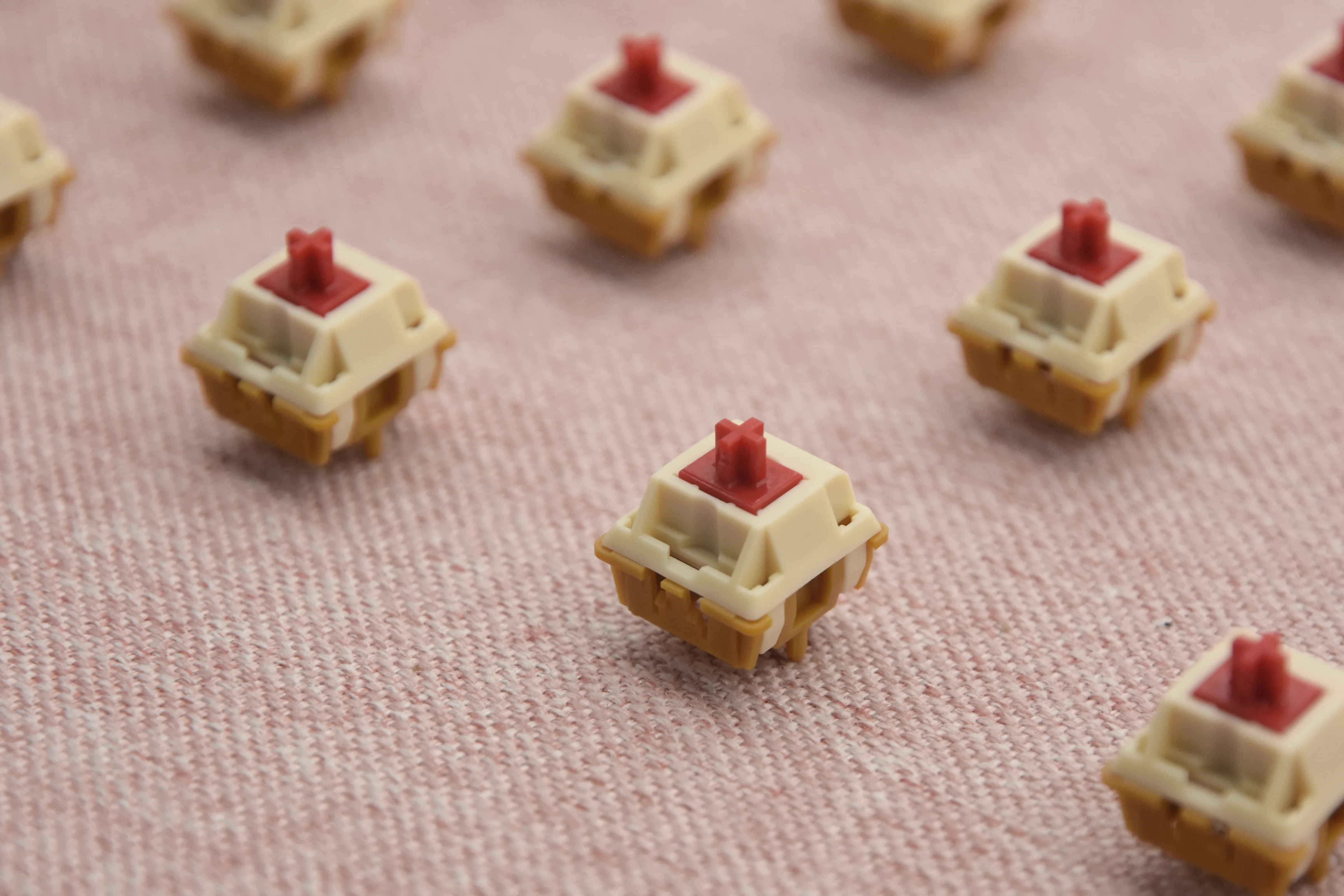 BSUN Strawberry Cheesecake Tactile Switch R2 Factory Lubed (10PCS) - Image 13