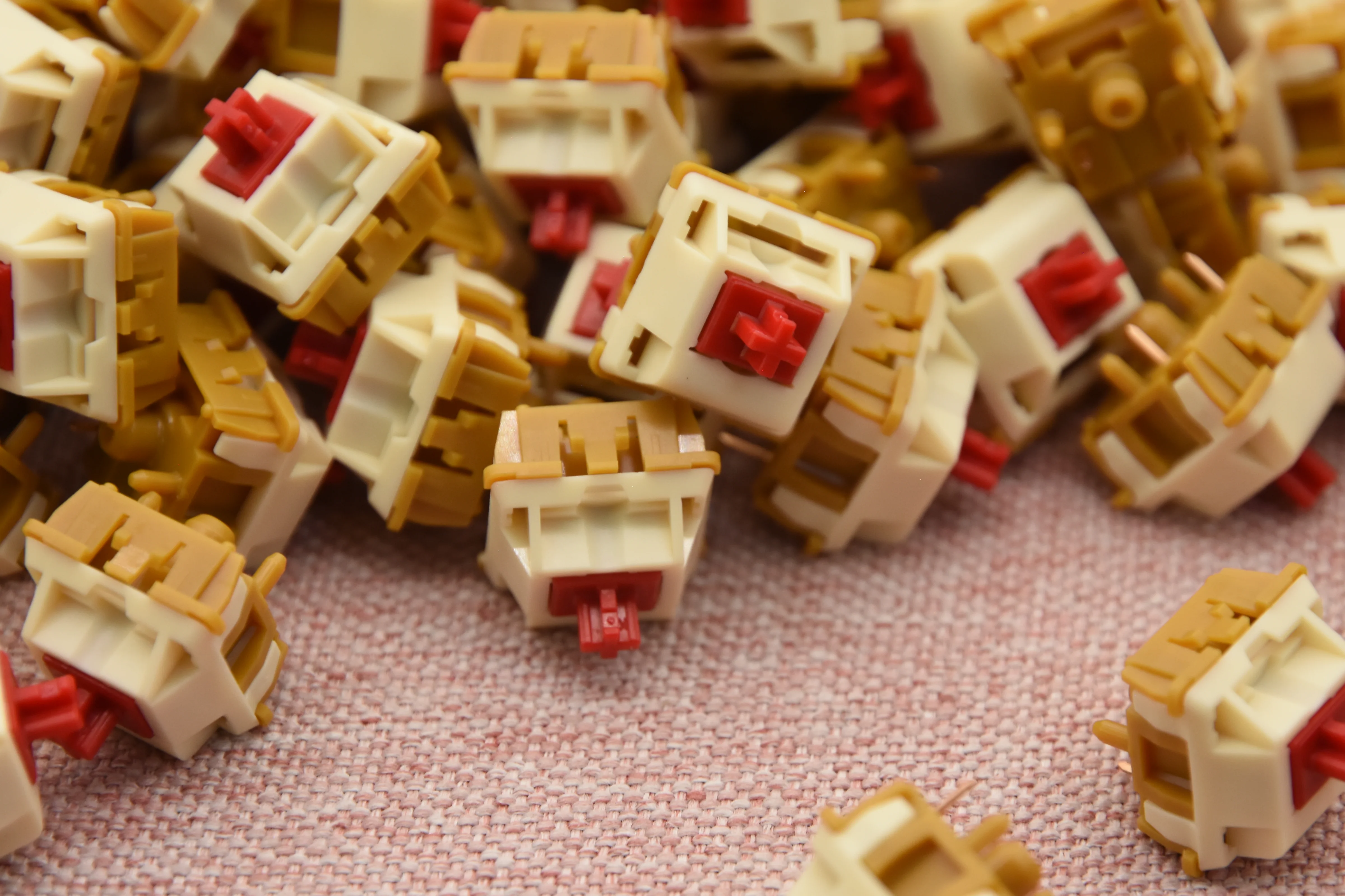 BSUN Strawberry Cheesecake Tactile Switch R2 Factory Lubed (10PCS) - Image 6