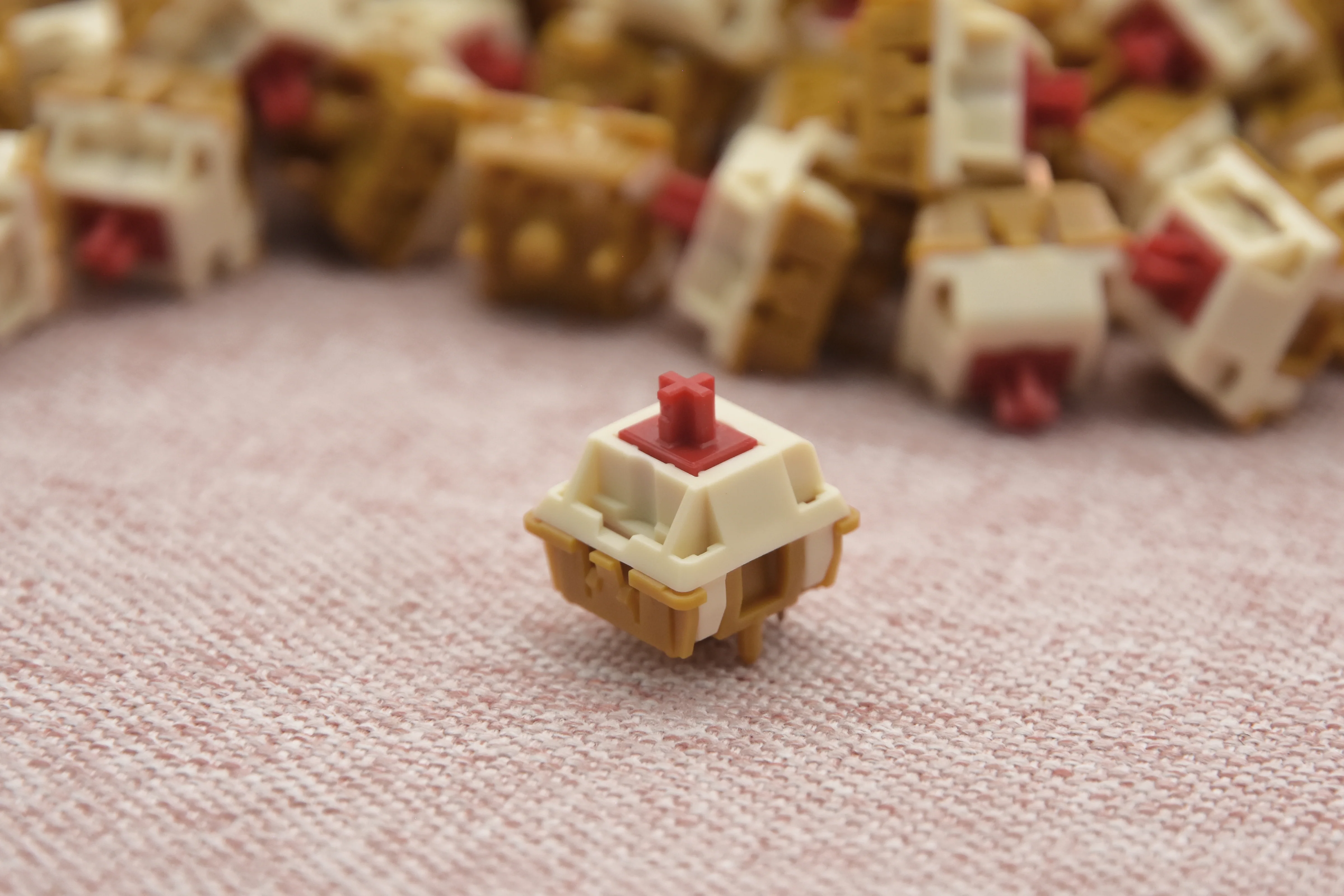 BSUN Strawberry Cheesecake Tactile Switch R2 Factory Lubed (10PCS) - Image 7