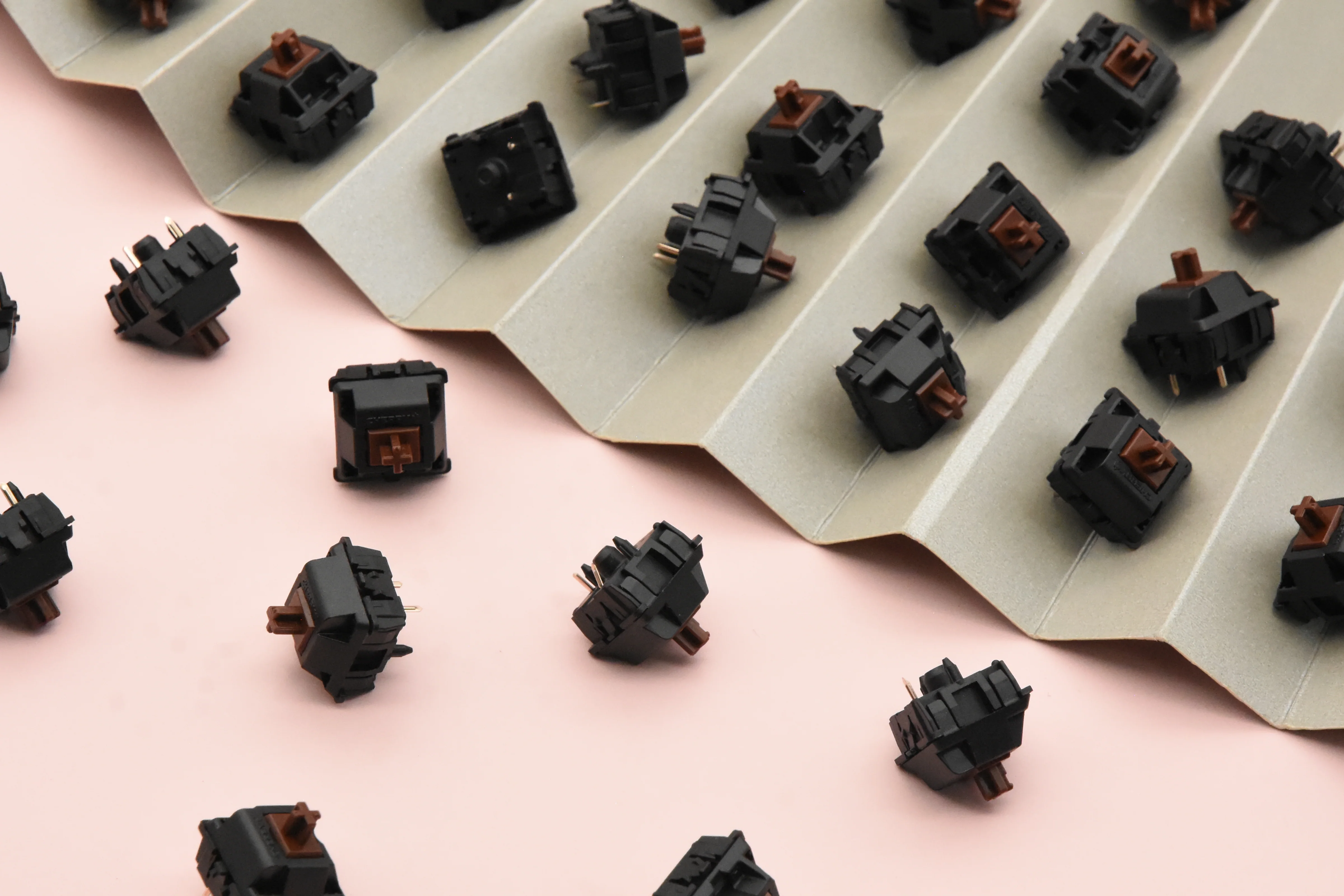 CHERRY MX HYPERGLIDE BROWN TACTILE SWITCH (10 PCS) - Image 9