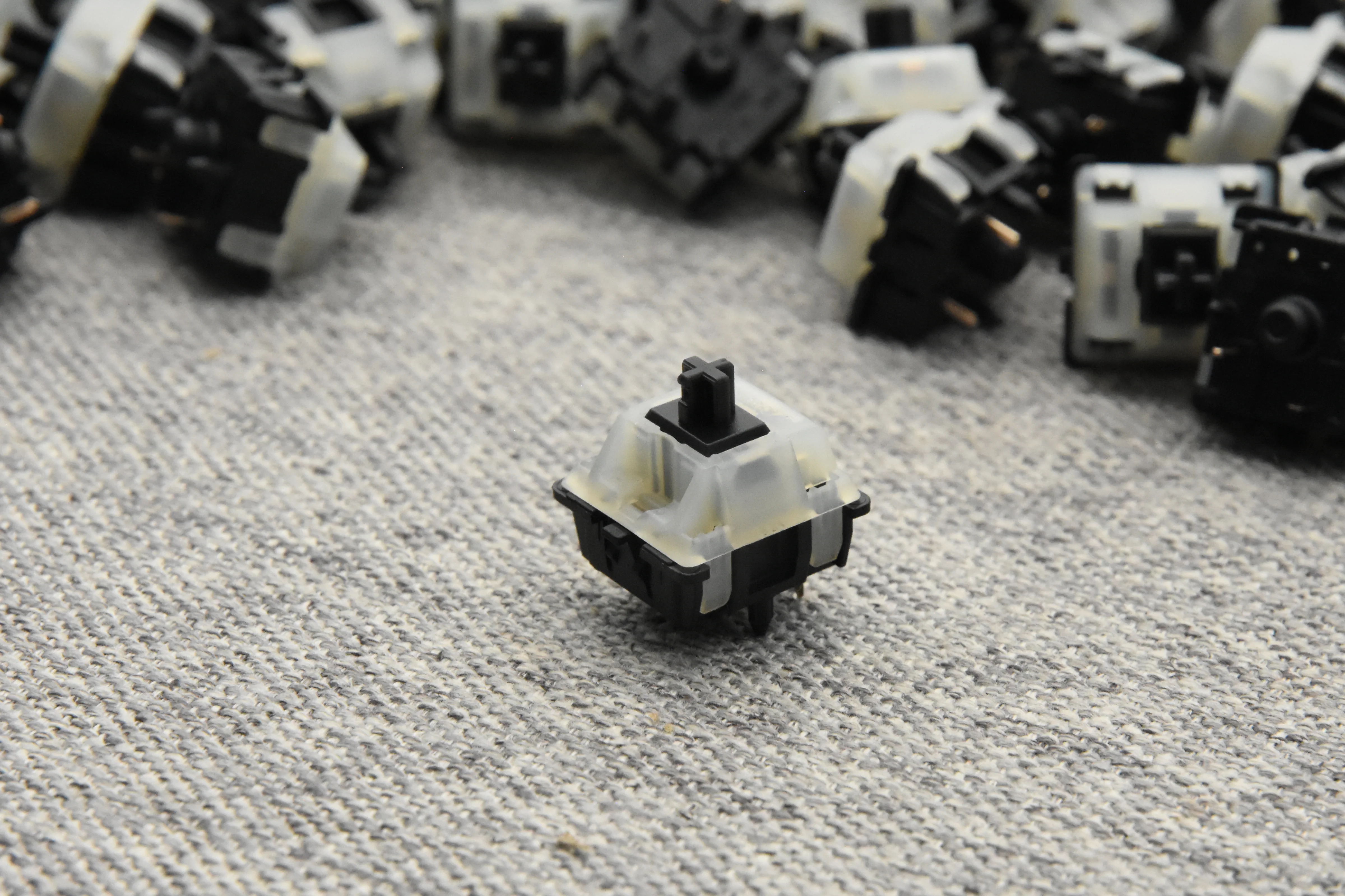 CHERRY MX NIXIE DRY LINEAR SWITCH (10PCS) - Image 10