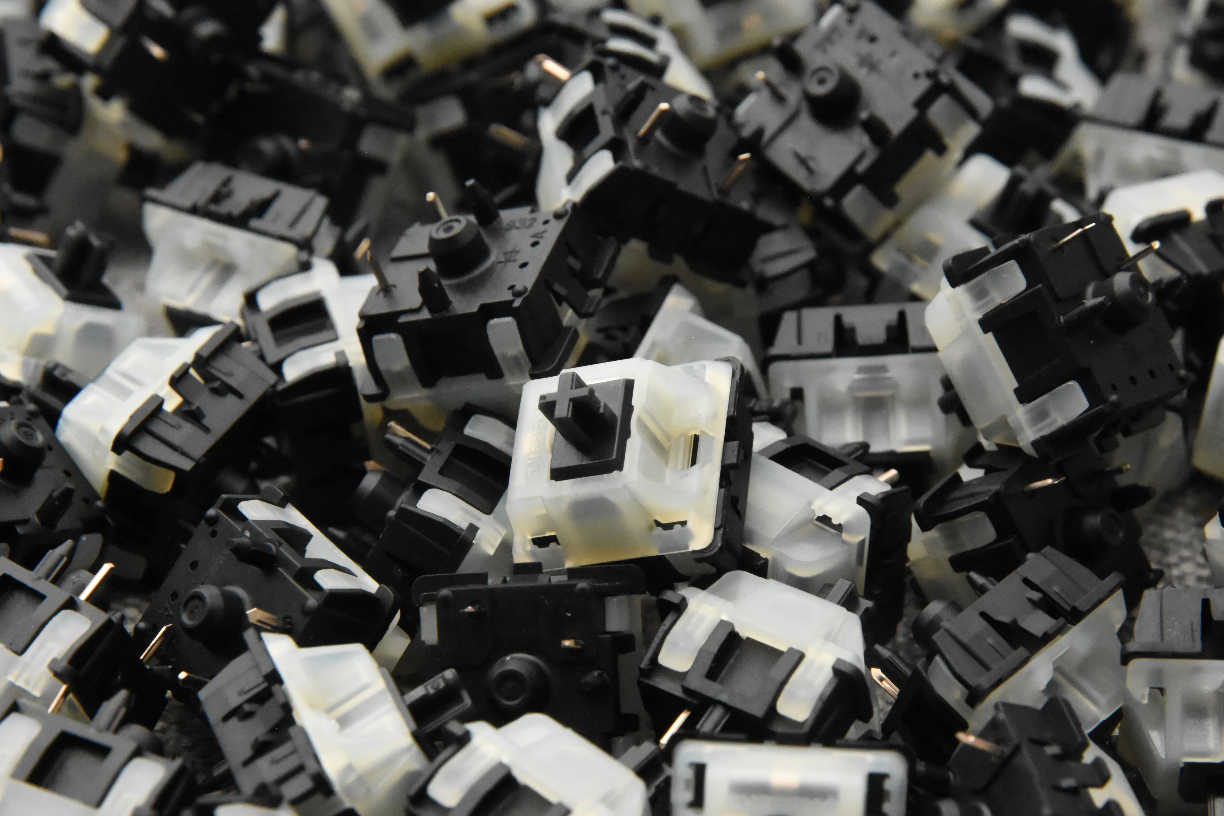 CHERRY MX NIXIE DRY LINEAR SWITCH (10PCS) - Image 7
