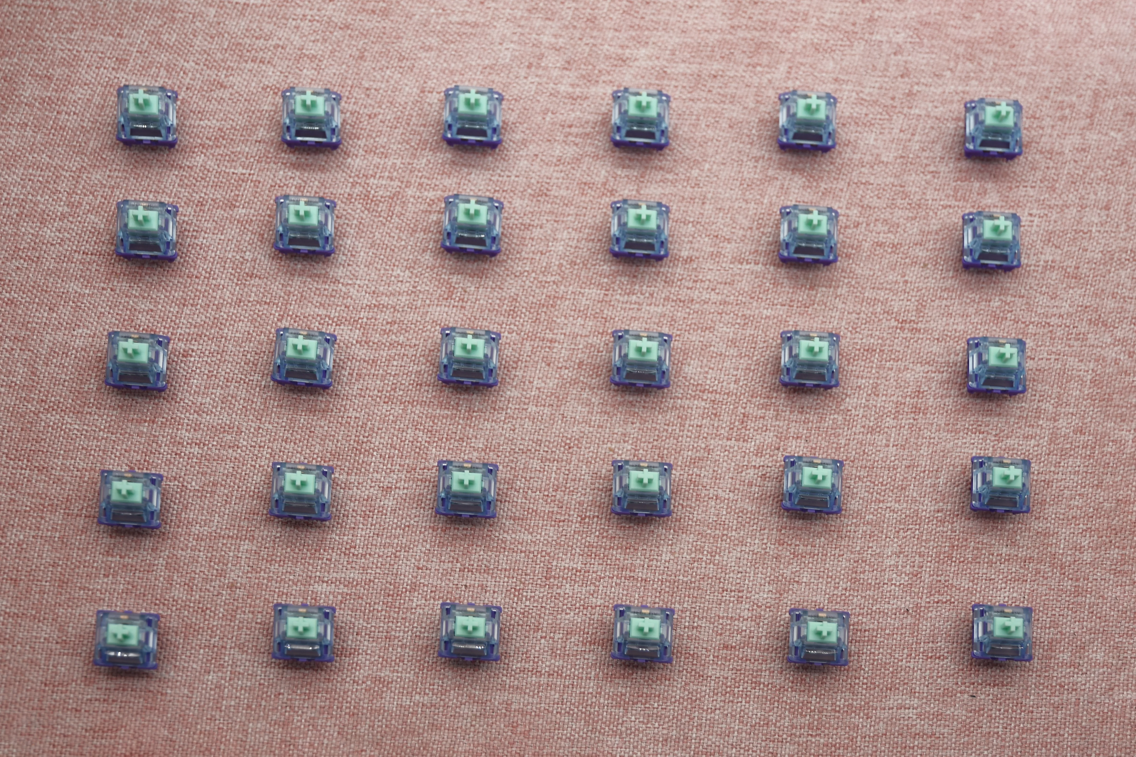 GATERON AZURE DRAGON V4 TACTILE SWITCH FACTORY LUBED (10PCS) - Image 7