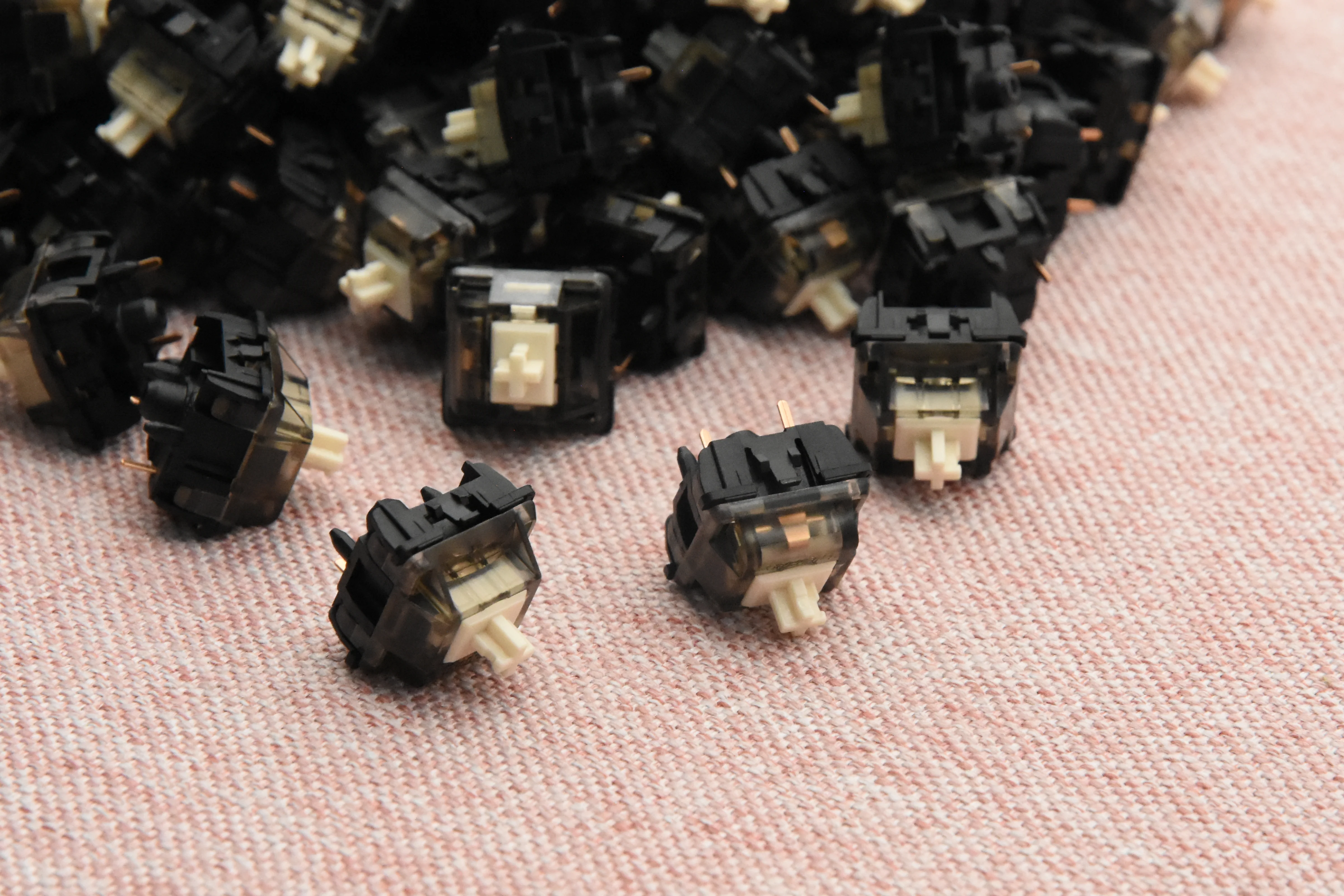 GATERON EVERFREE DARK ONE LINEAR SWITCH FACTORY LUBED EDITION (10PCS) - Image 3
