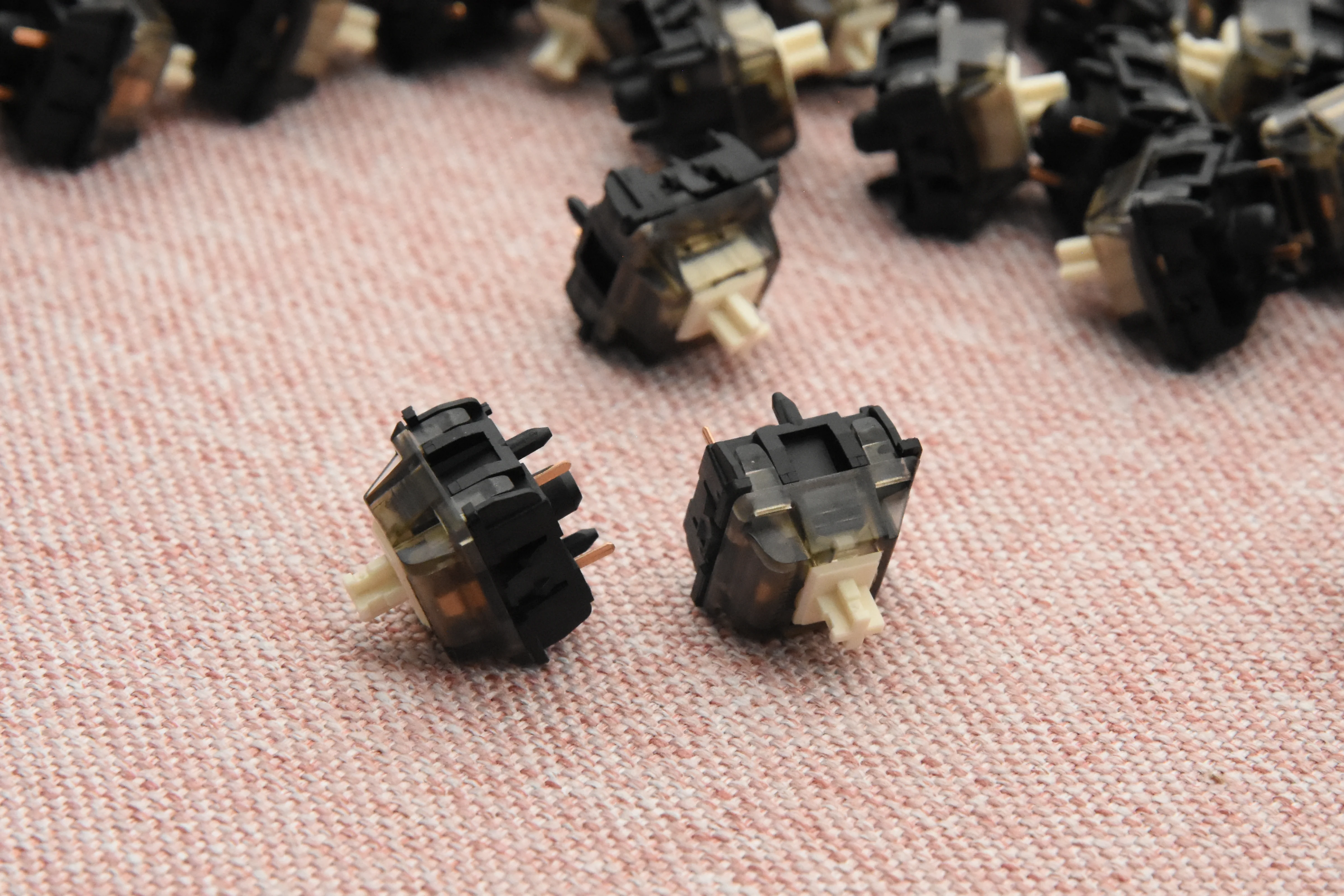 GATERON EVERFREE DARK ONE LINEAR SWITCH FACTORY LUBED EDITION (10PCS) - Image 6