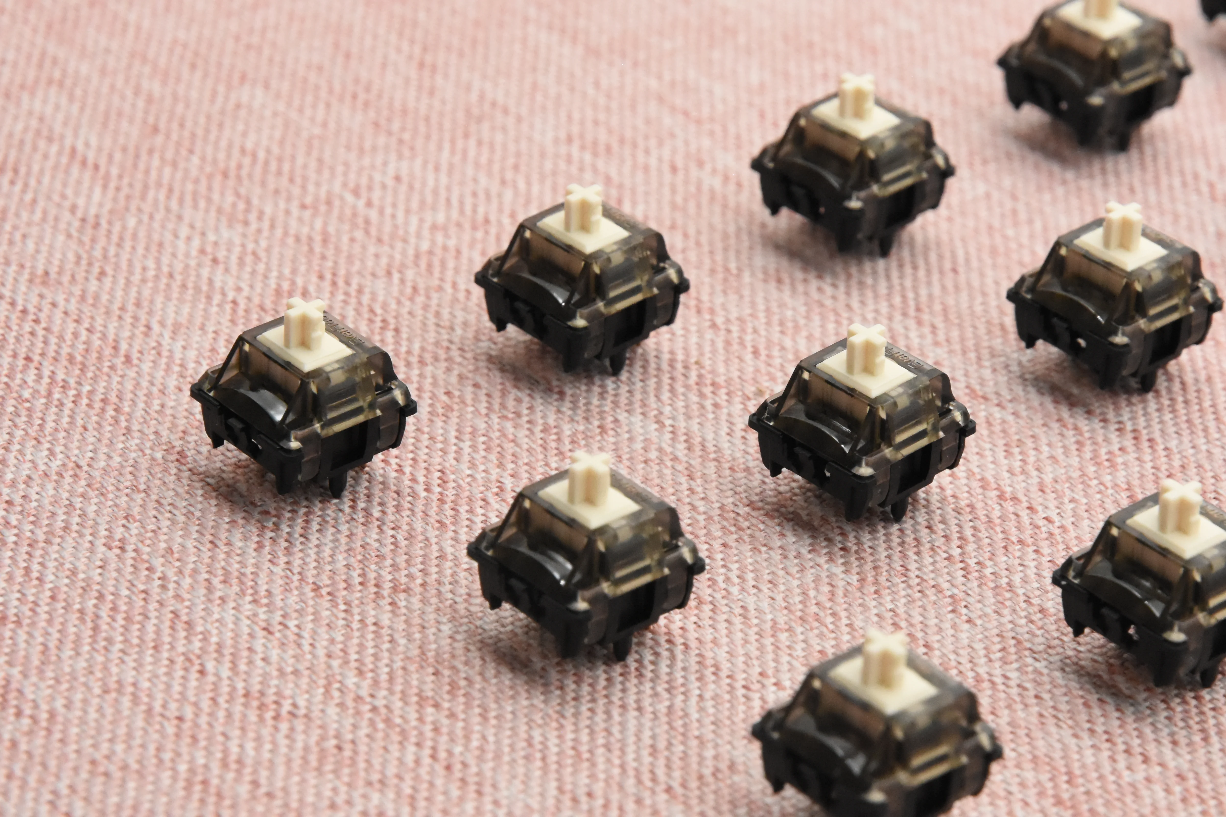 GATERON EVERFREE DARK ONE LINEAR SWITCH FACTORY LUBED EDITION (10PCS) - Image 9