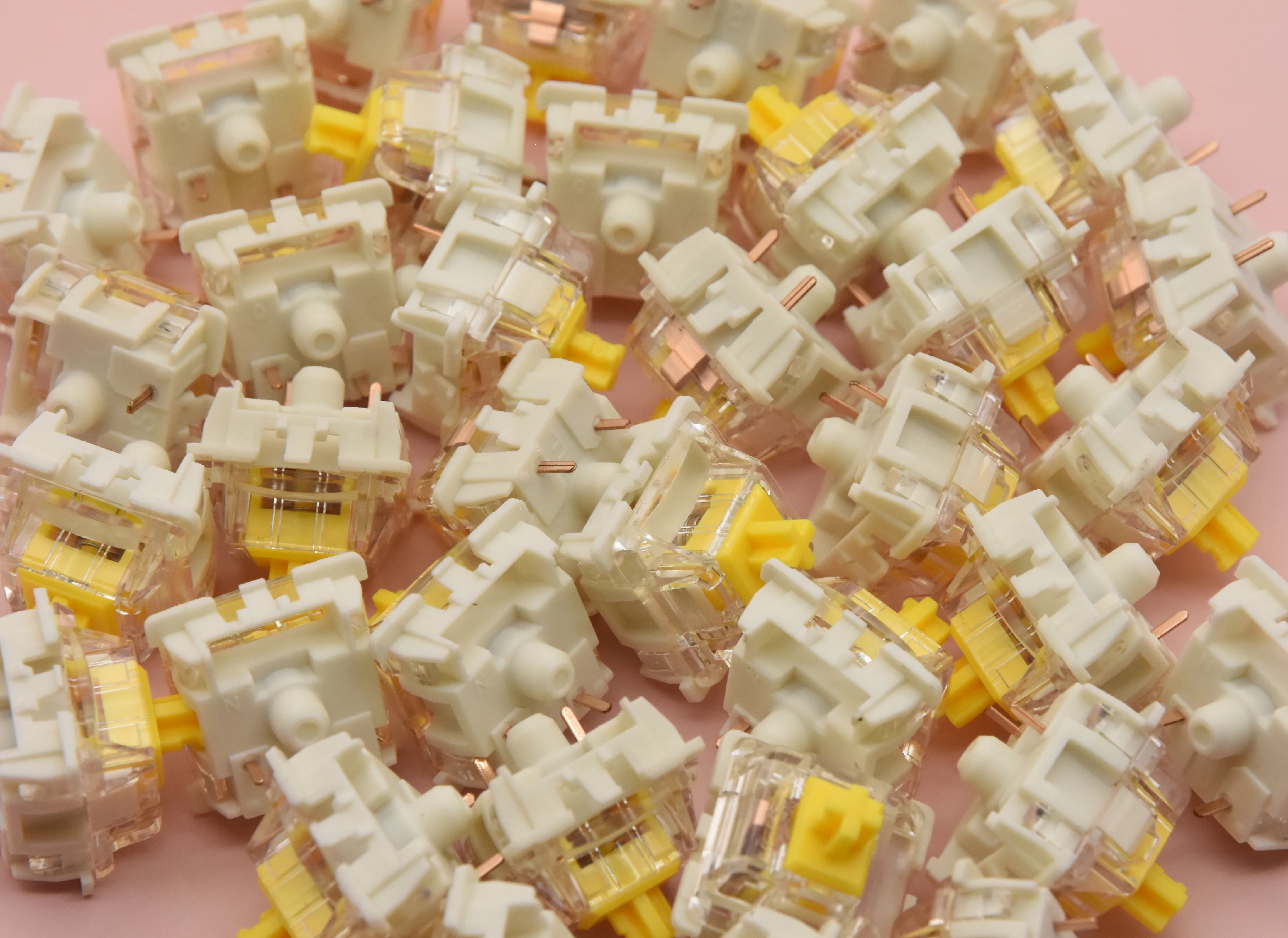 GATERON G PRO 3.0 YELLOW LINEAR SWITCHES FACTORY LUBED EDITION (10PCS) - Image 3