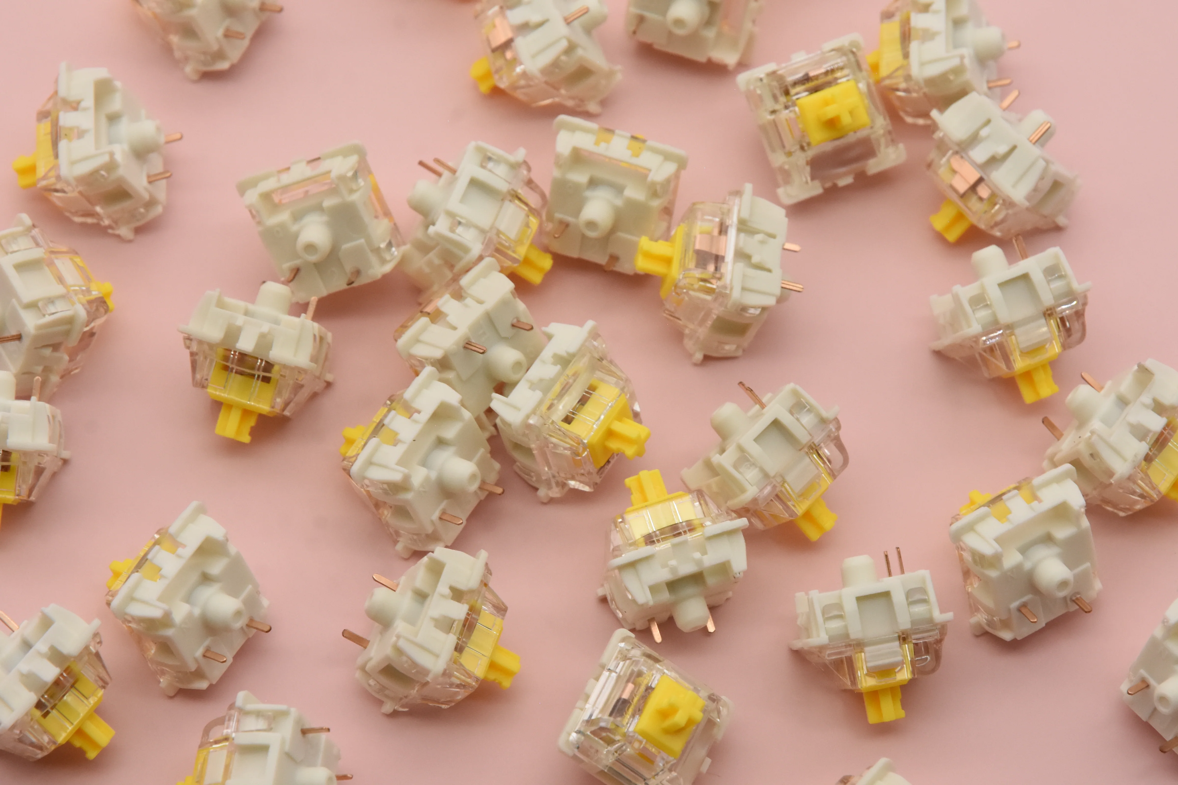 GATERON G PRO 3.0 YELLOW LINEAR SWITCHES FACTORY LUBED EDITION (10PCS) - Image 4
