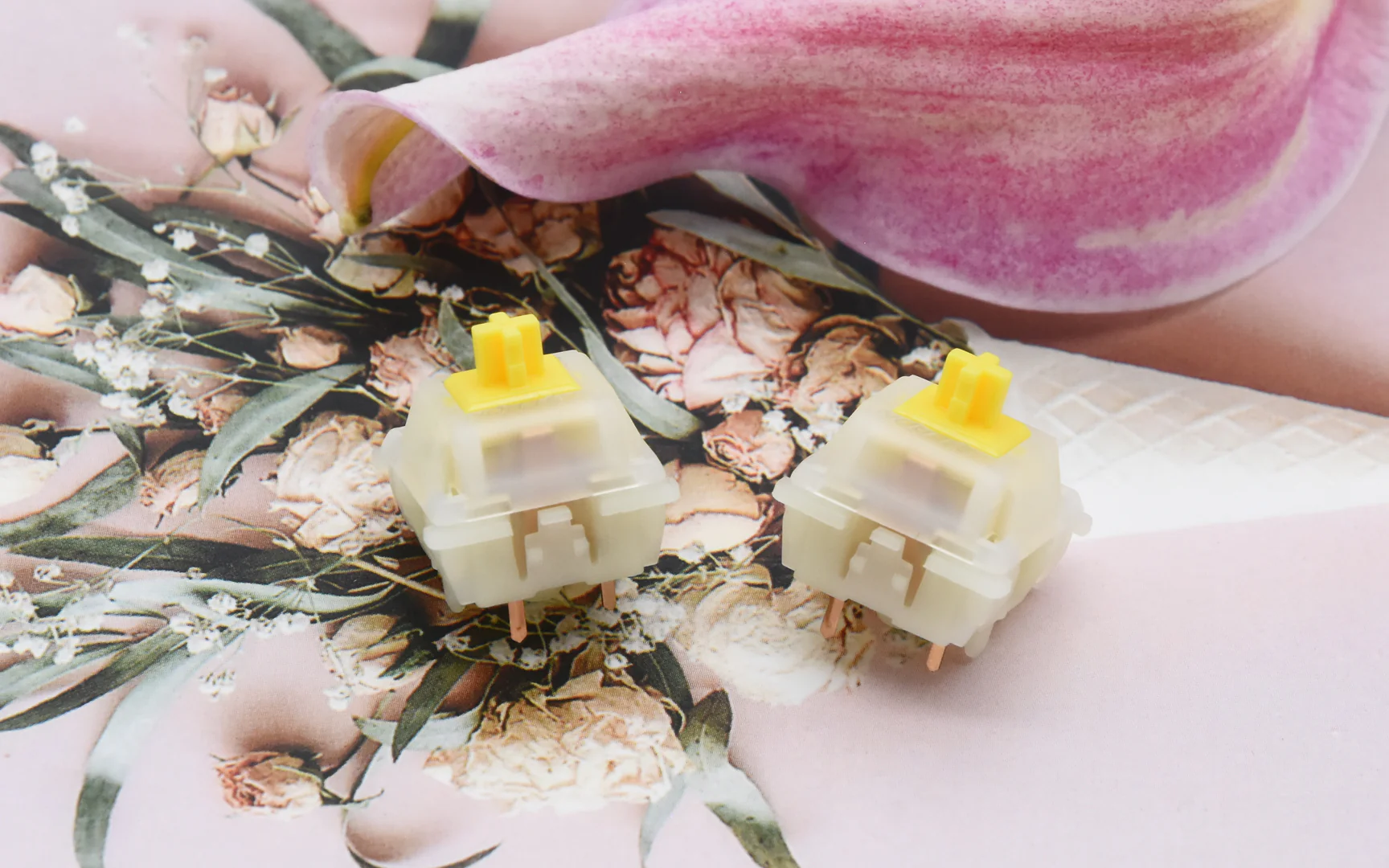 GATERON KS-3 MILKY YELLOW PRO LINEAR SWITCH FACTORY LUBED (10PCS) - Image 5
