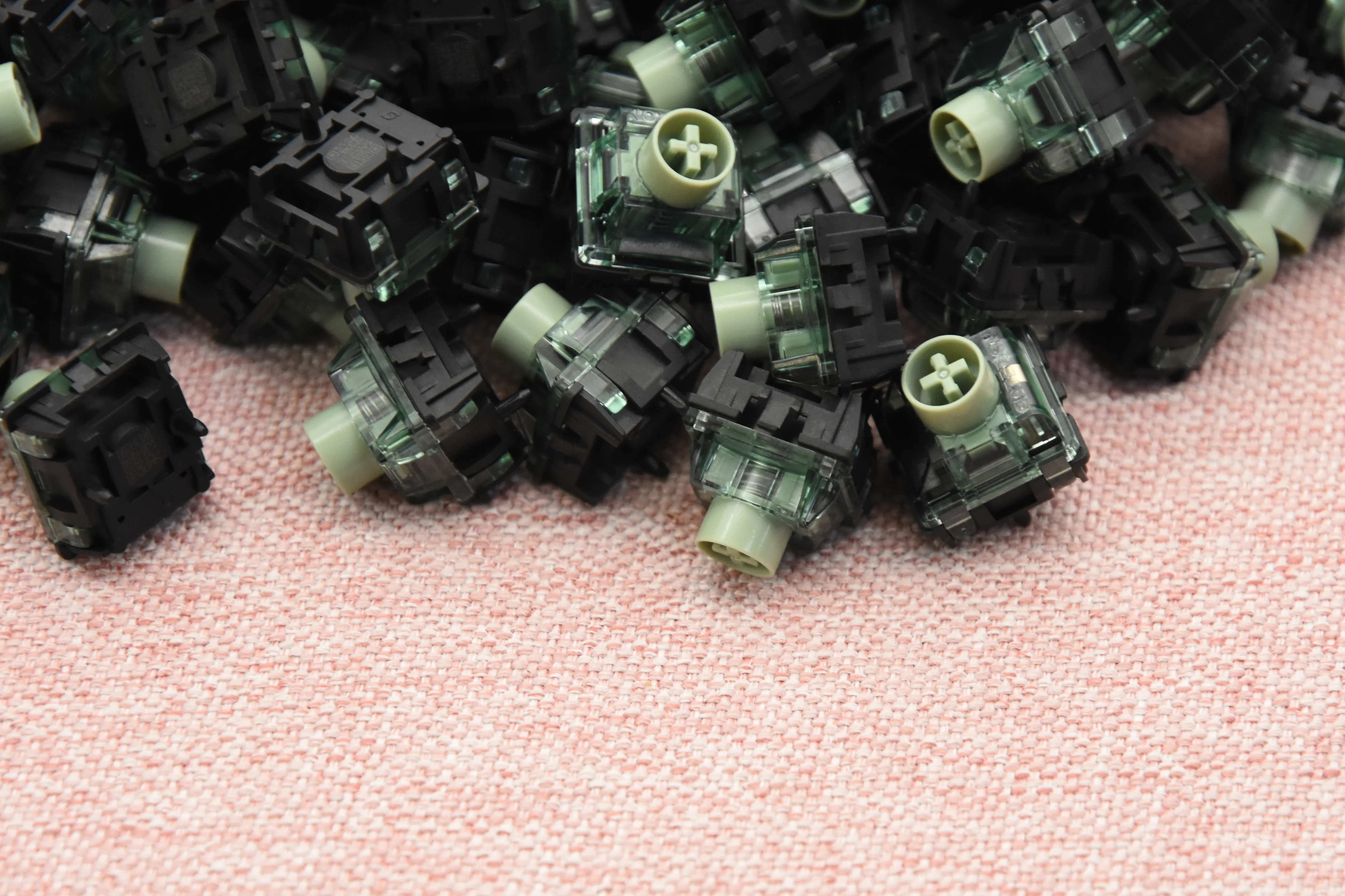 GATERON Magnetic Jade Emerald Heavy Tactile Switch Factory Lubed (10PCS) - Image 4