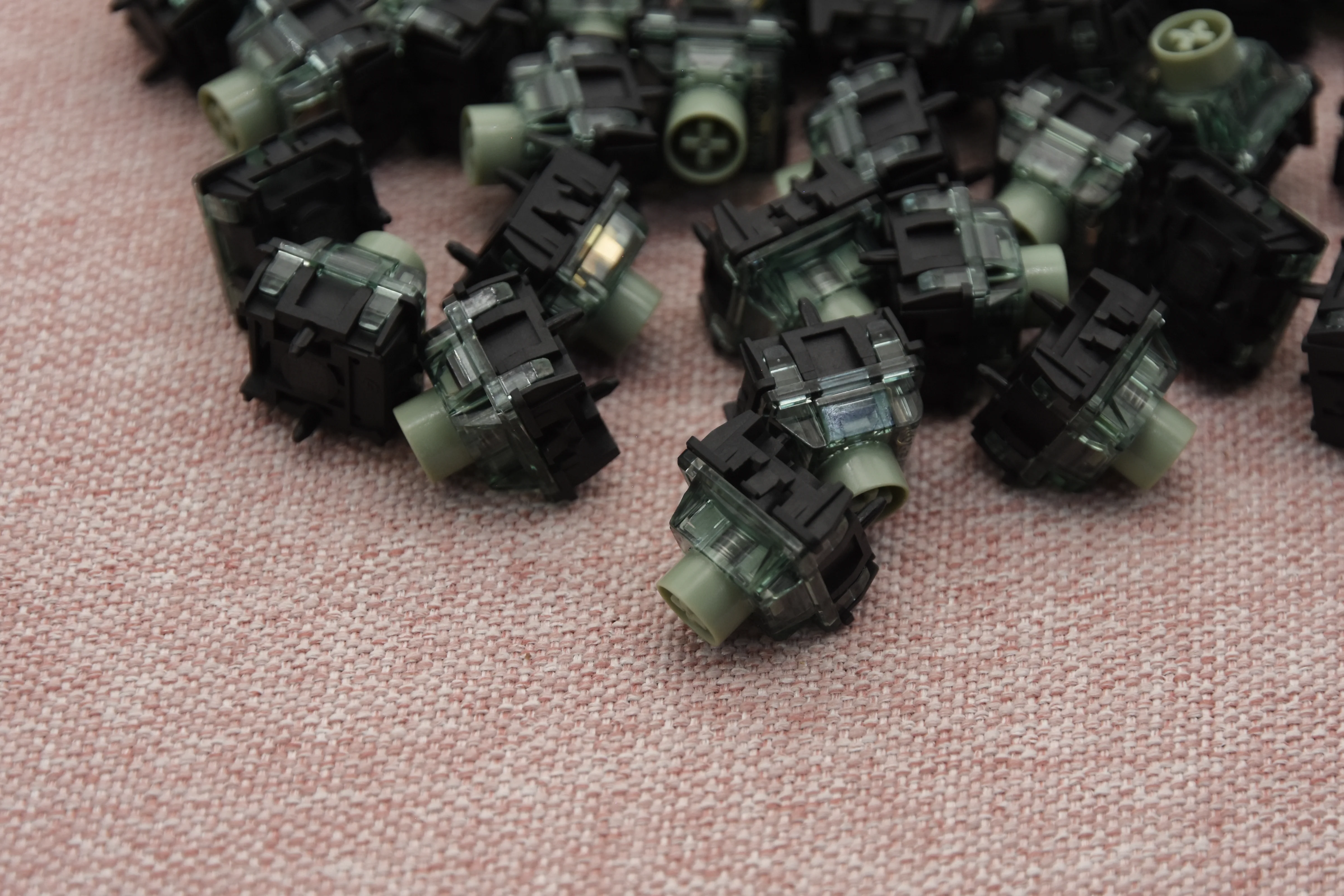GATERON Magnetic Jade Emerald Heavy Tactile Switch Factory Lubed (10PCS) - Image 8