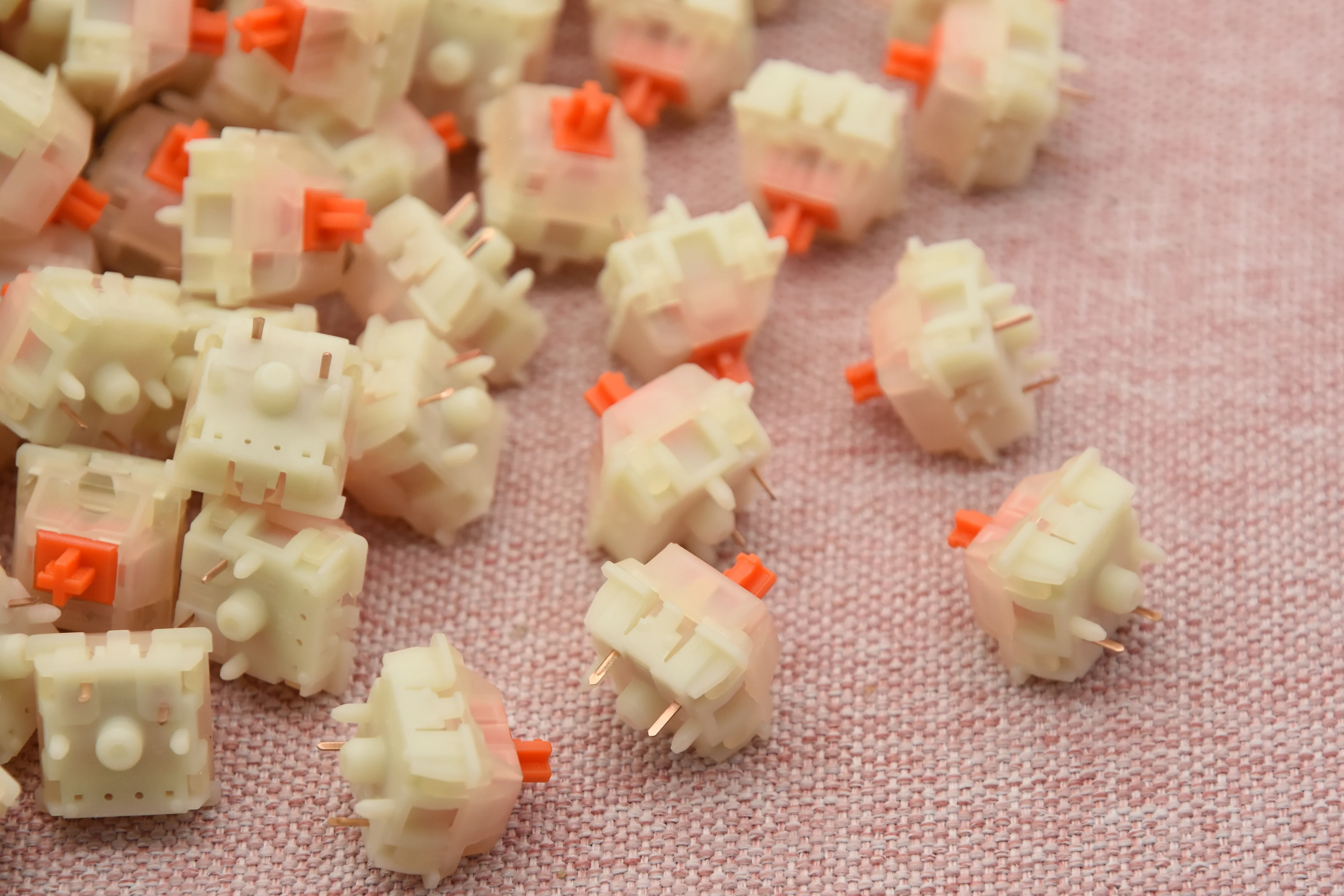 Gateron Plus Linear Switch Factory Lubed/Hand Lubed (10PCS) - Image 3