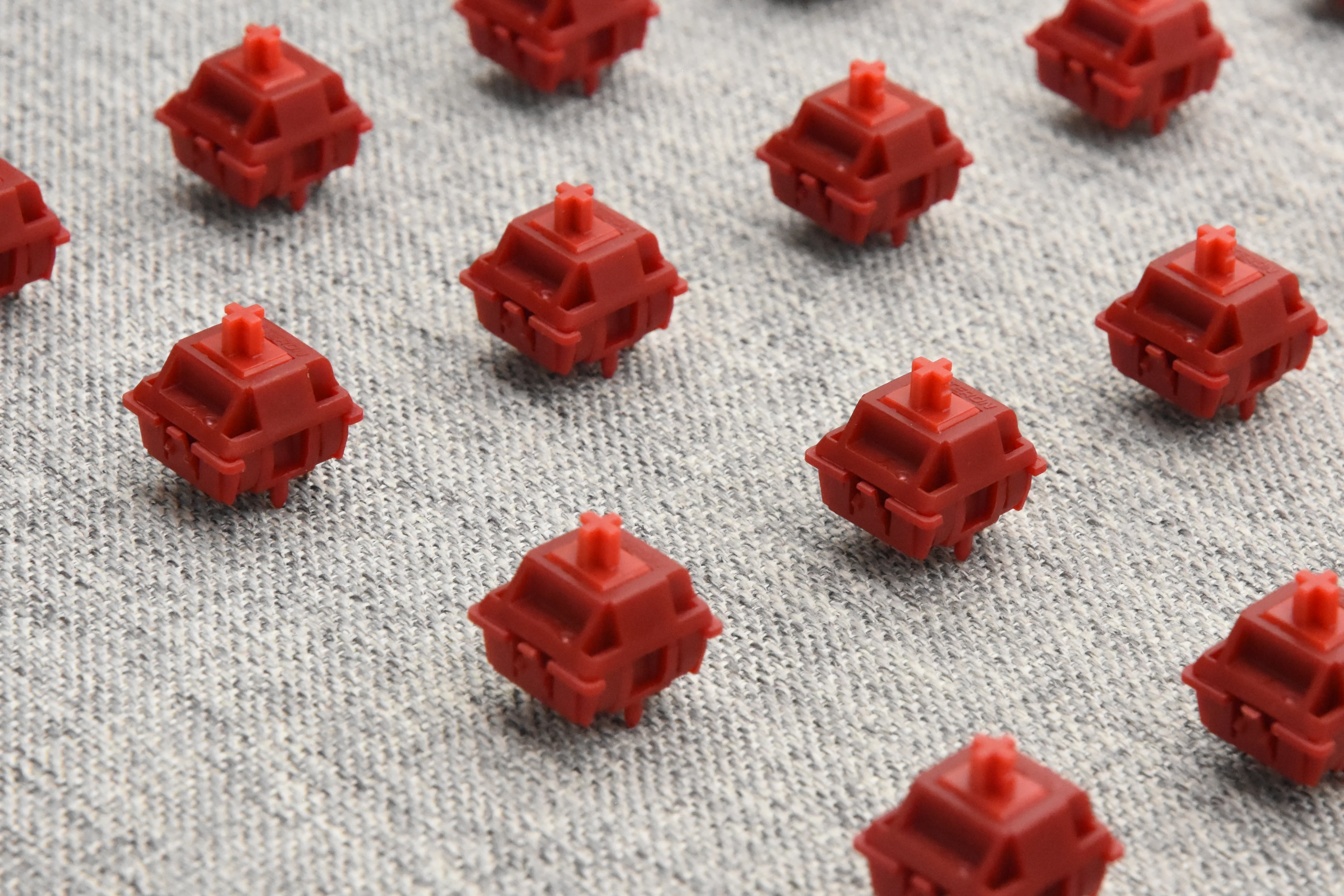 GATERON X SILLYWORKS TYPE R TACTILE SWITCH FACTORY LUBED (10PCS) - Image 12