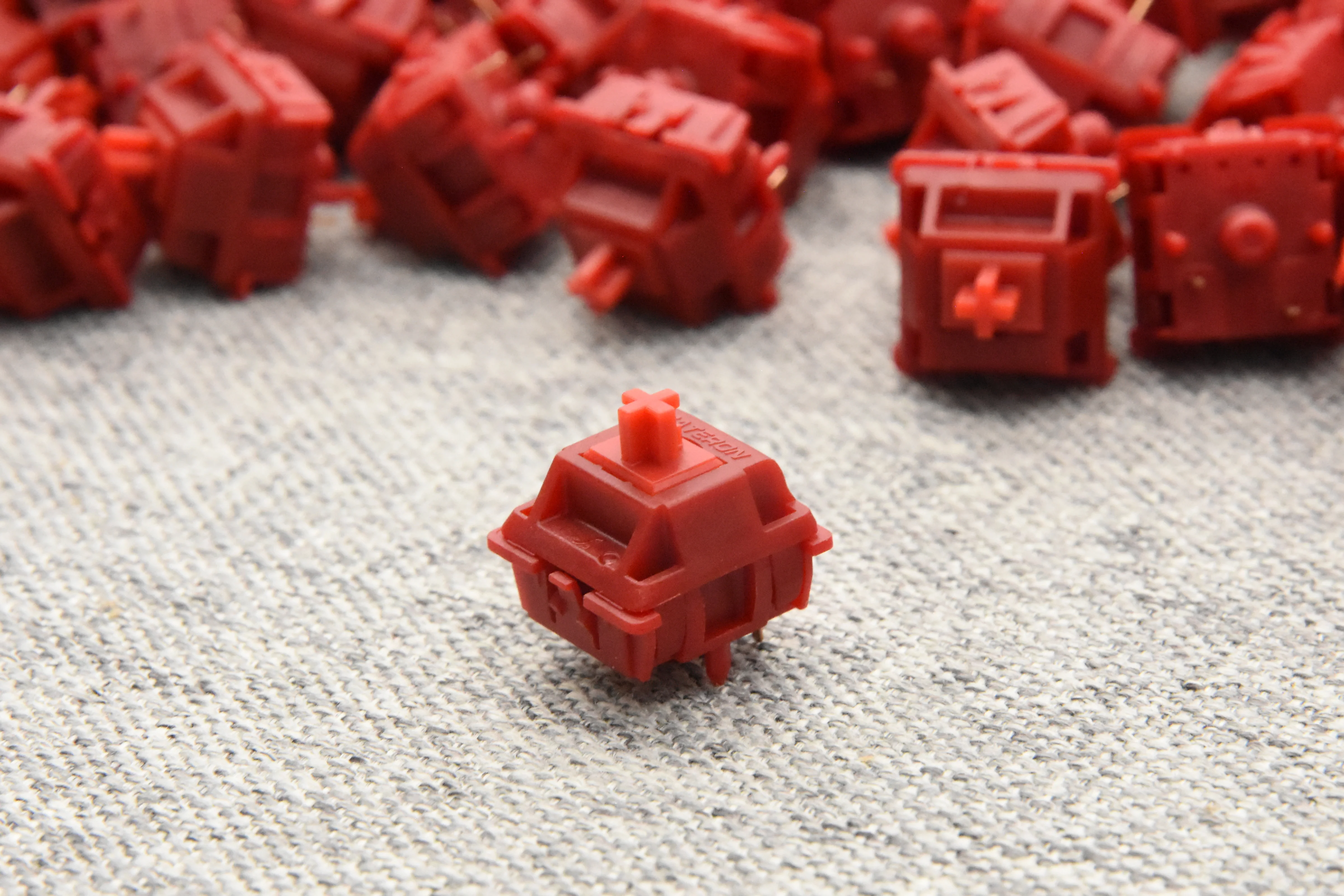 GATERON X SILLYWORKS TYPE R TACTILE SWITCH FACTORY LUBED (10PCS) - Image 7