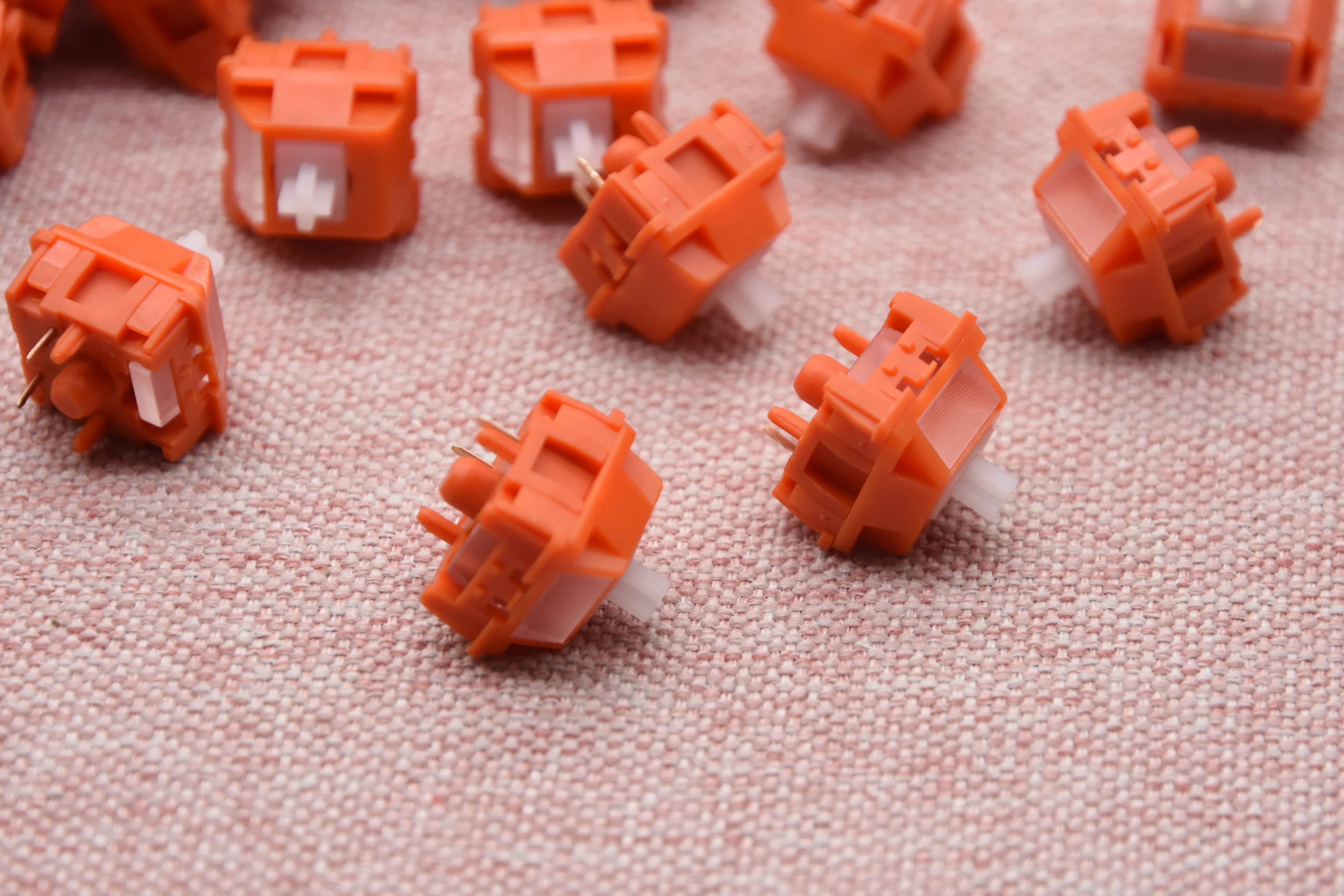 HMX APEROL LINEAR SWITCH FACTORY LUBED (10PCS) - Image 3