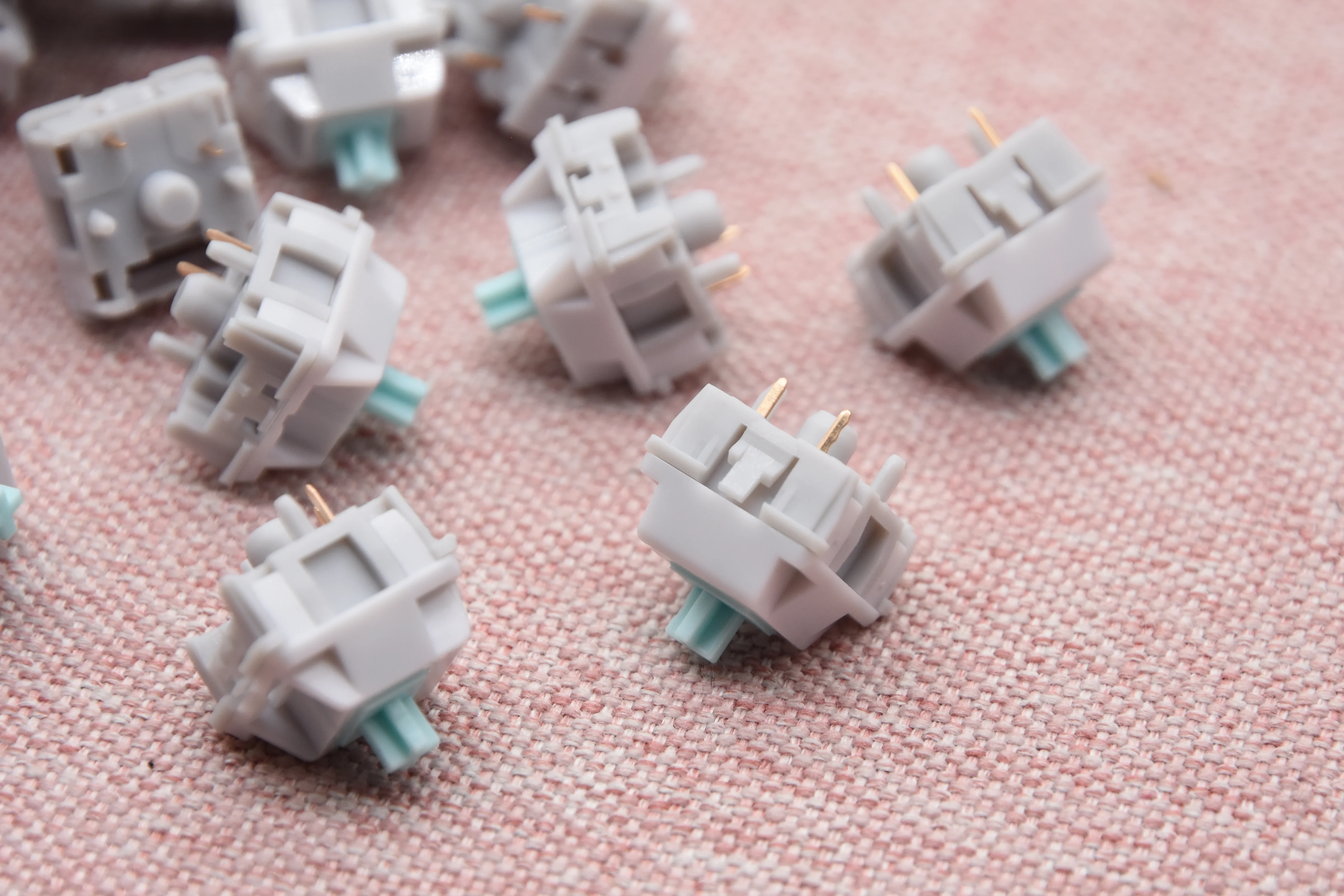 HMX ASH LINEAR SWITCH FACTORY LUBED (10PCS) - Image 4