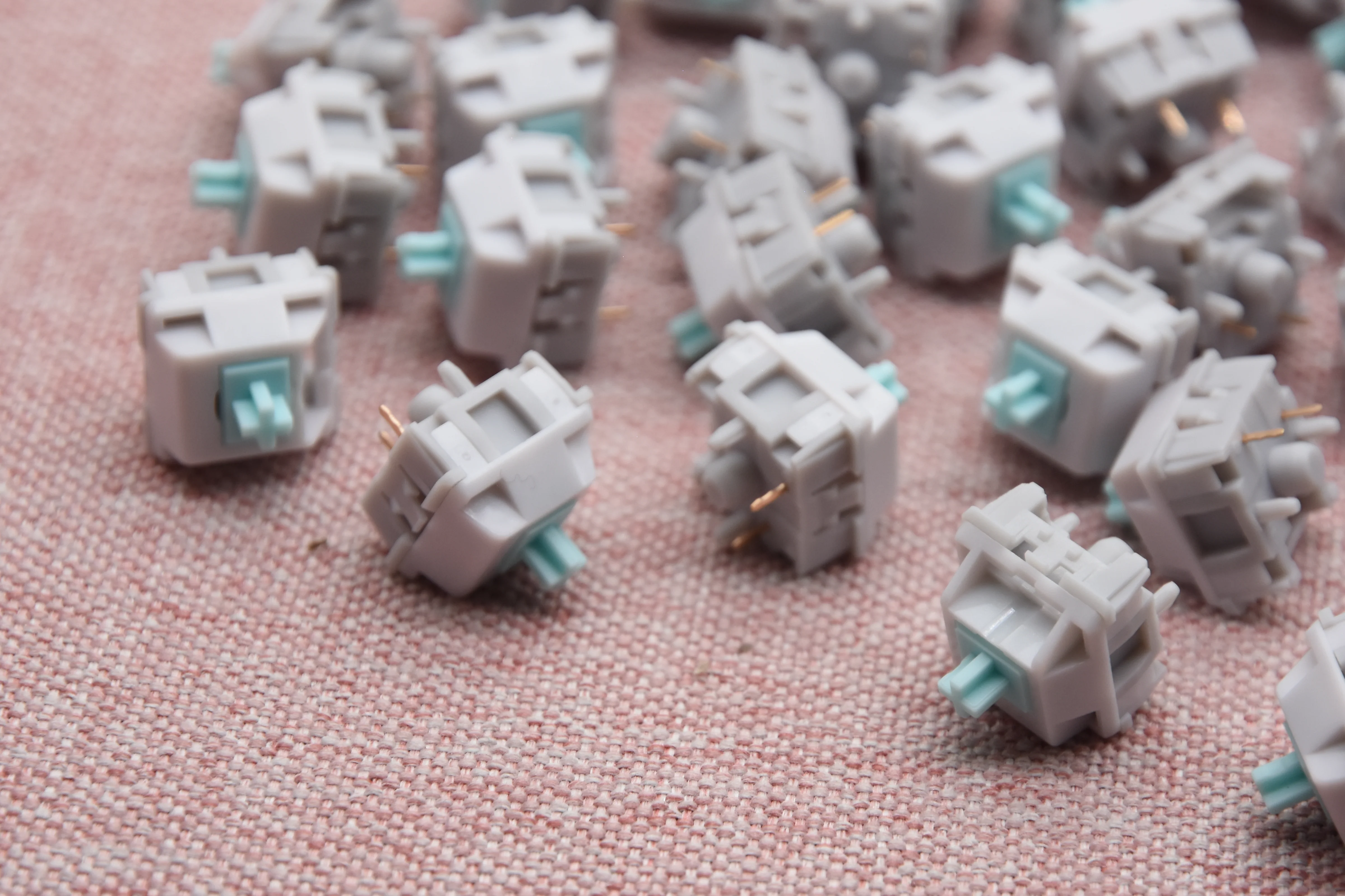 HMX ASH LINEAR SWITCH FACTORY LUBED (10PCS) - Image 6
