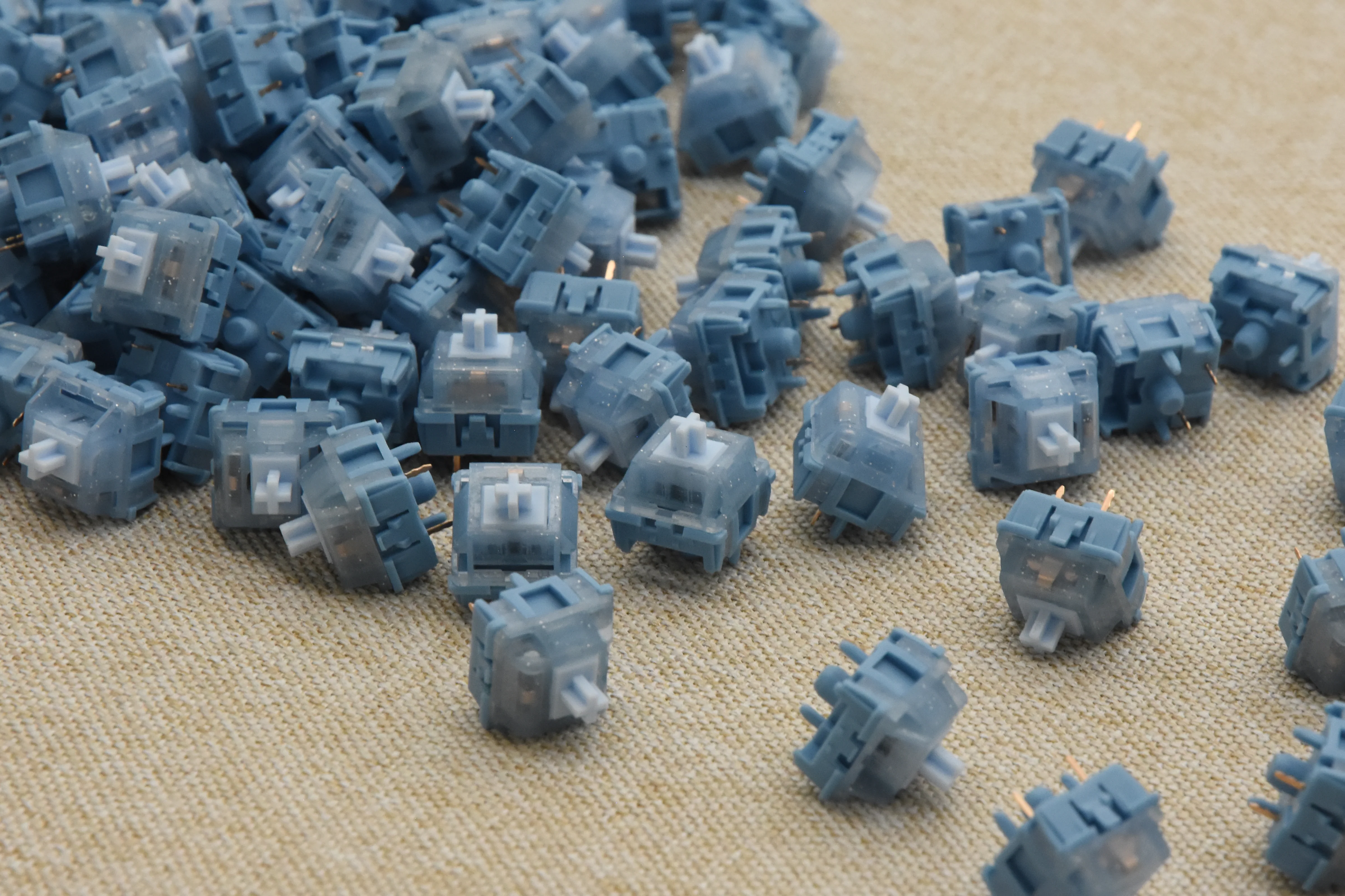 HMX BLUE TOPAZ LINEAR SWITCH FACTORY LUBED EDITION (10PCS) - Image 3