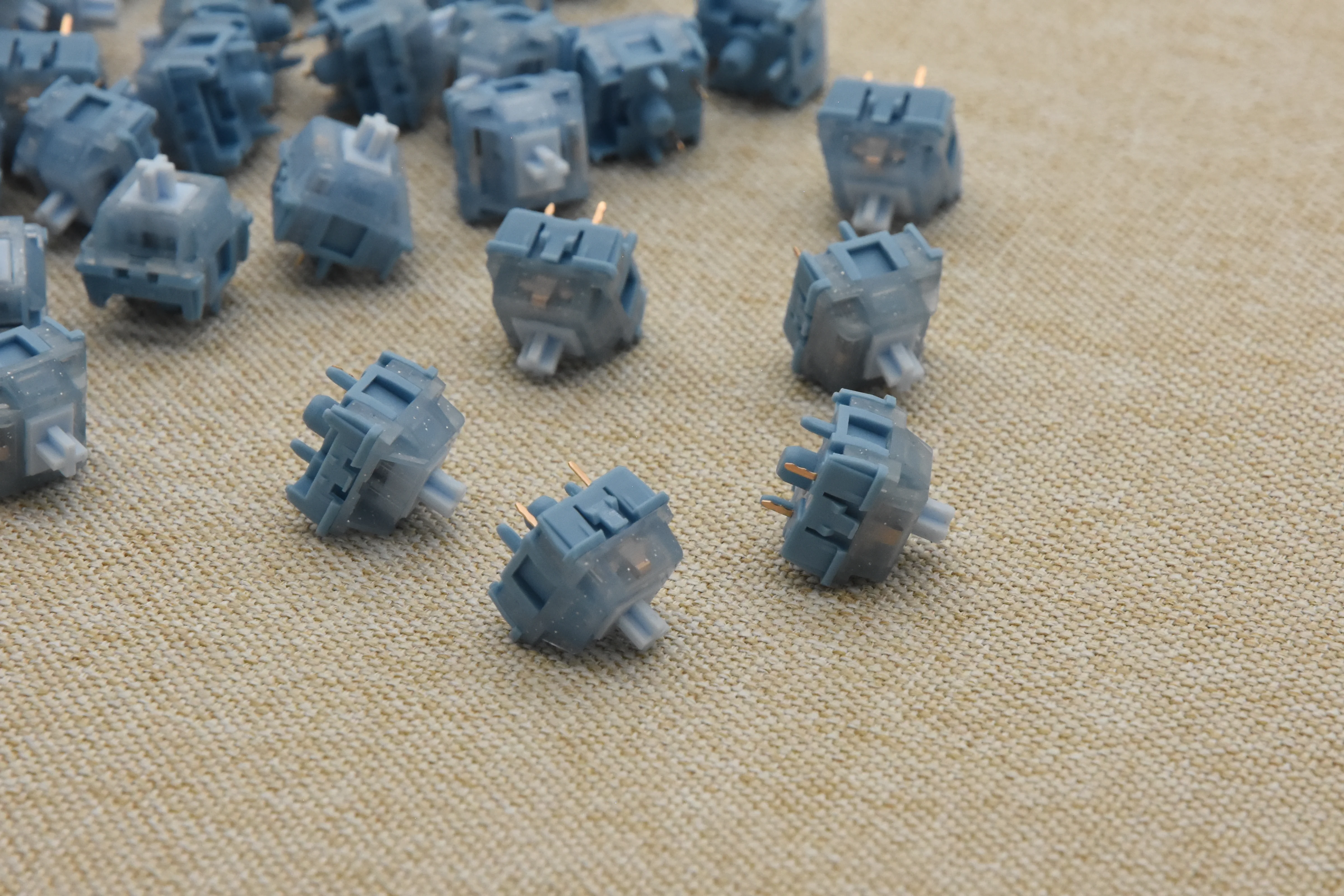 HMX BLUE TOPAZ LINEAR SWITCH FACTORY LUBED EDITION (10PCS) - Image 5