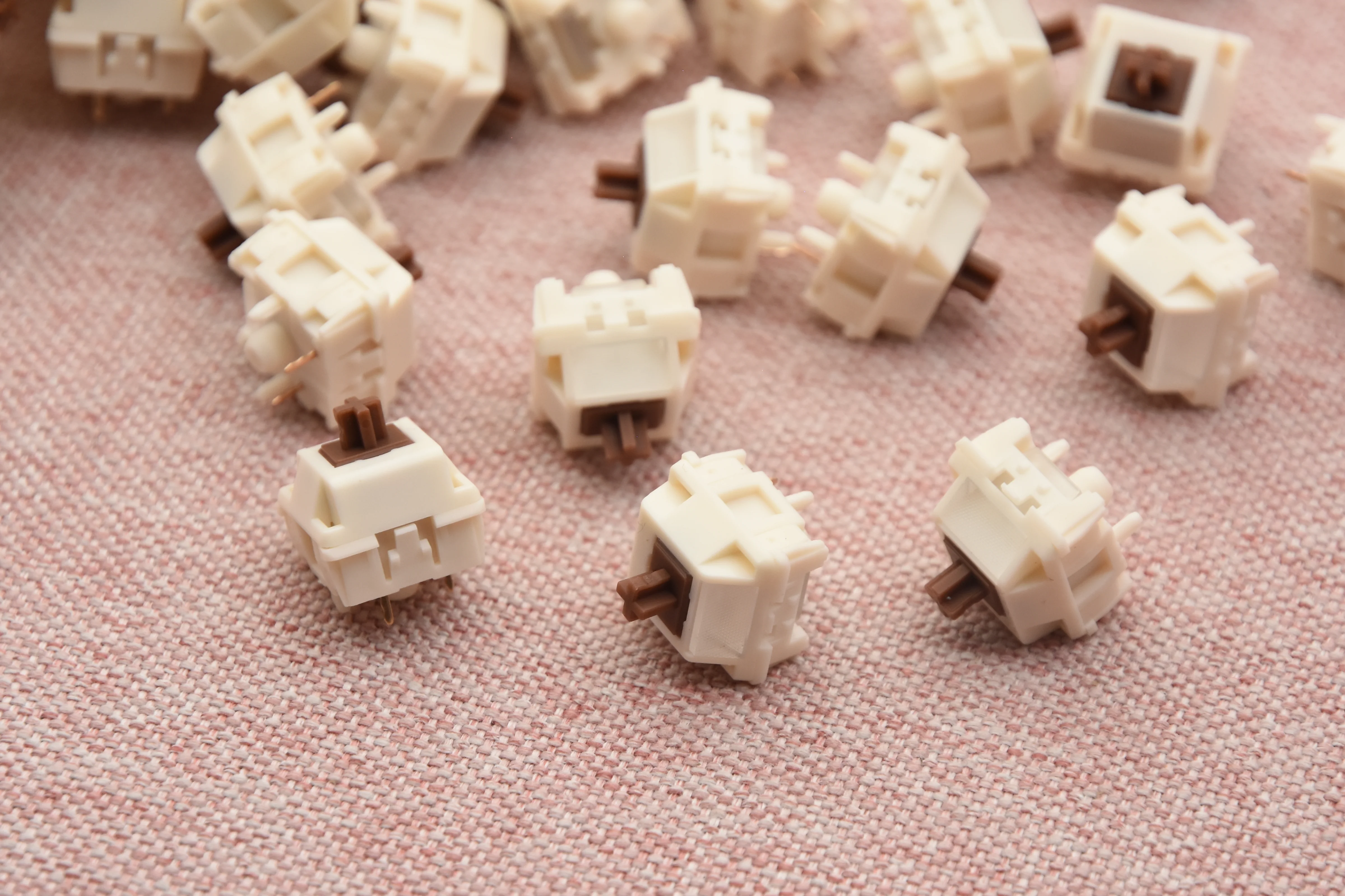 HMX CARAMEL PUDDING V2 LINEAR SWITCH FACTORY LUBED (10PCS) - Image 4