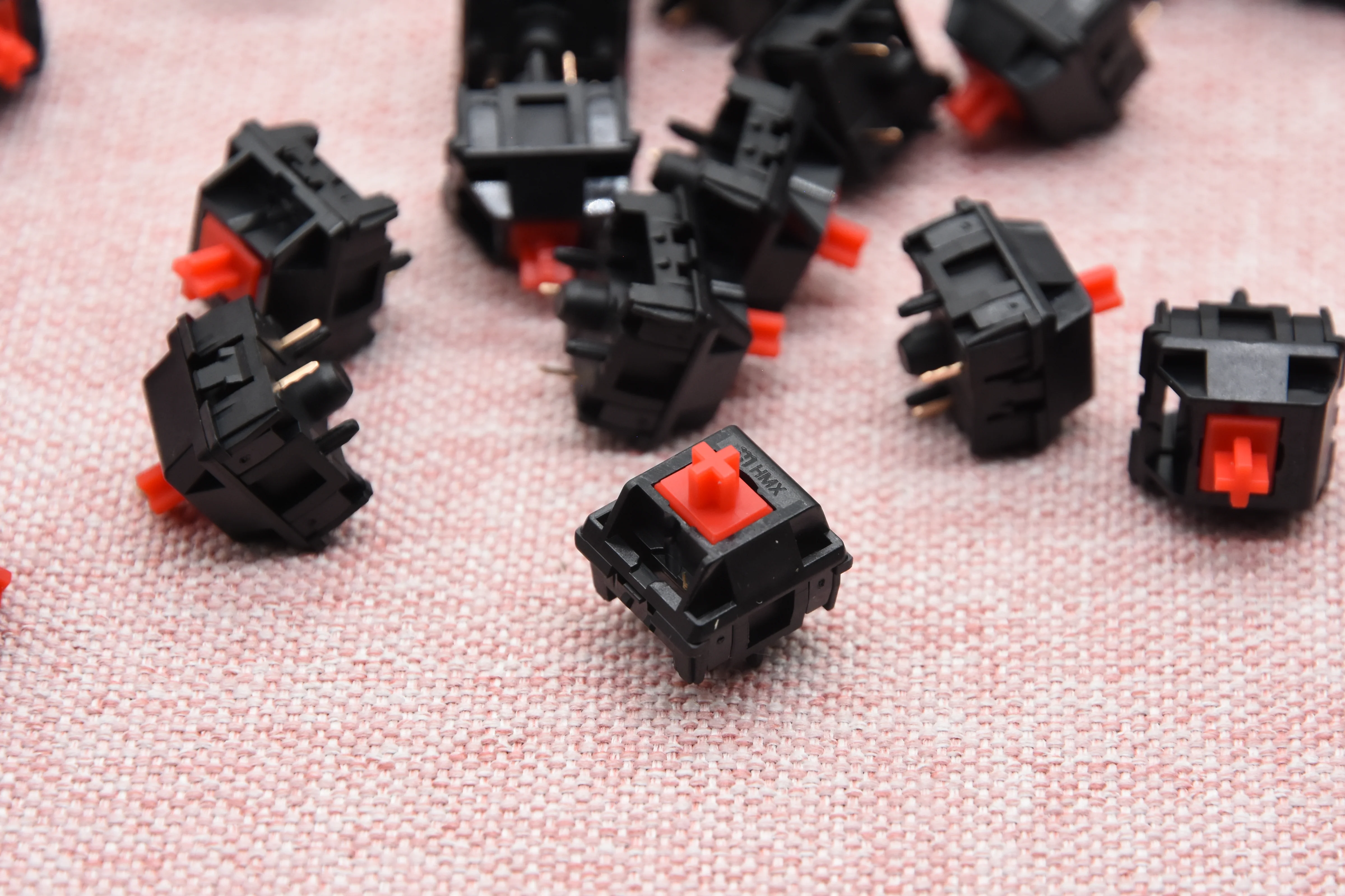 HMX COLA 3.8MM LINEAR SWITCH FACTORY LUBED (10PCS) - Image 5