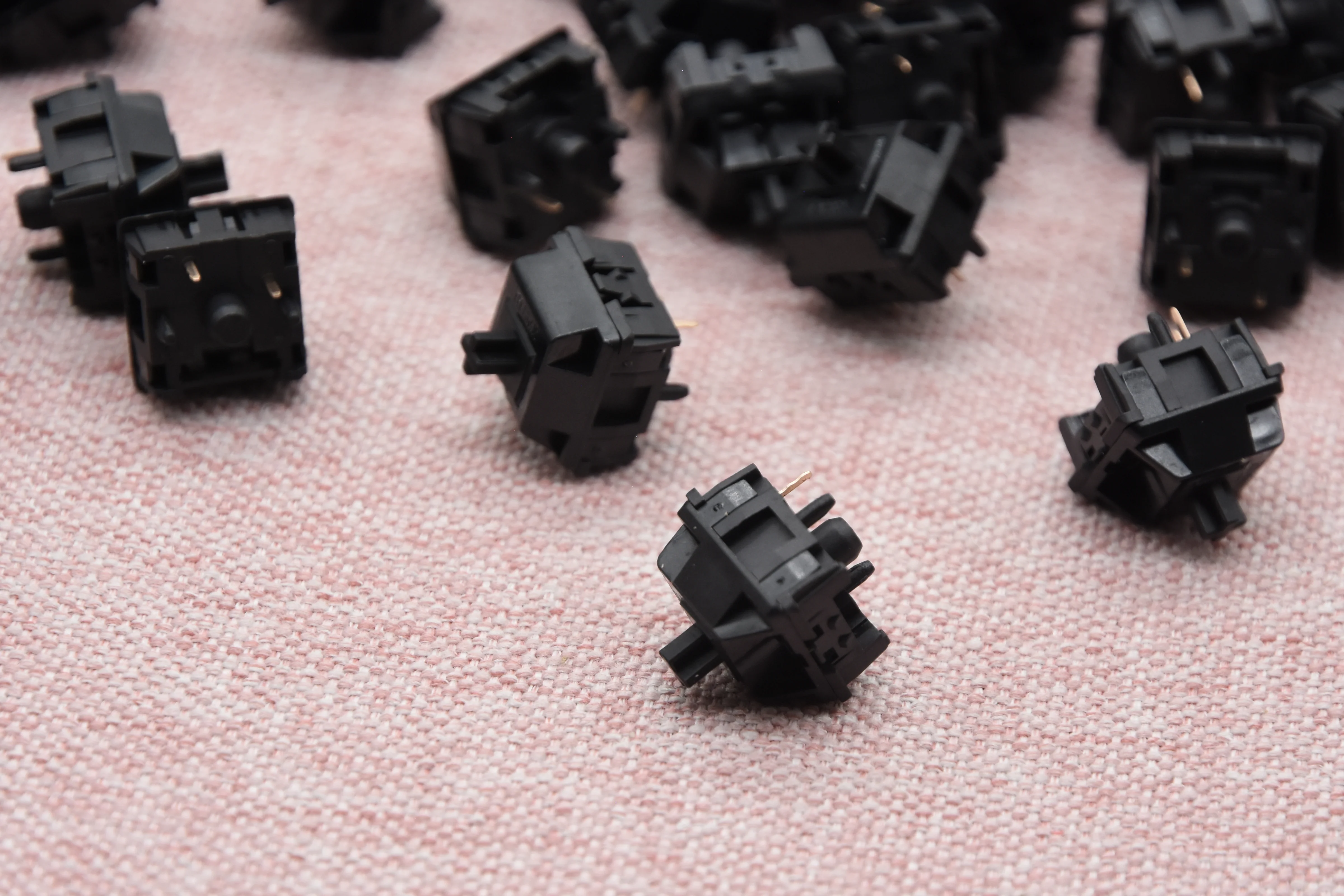 HMX COLA LINEAR SWITCH FACTORY LUBED (10PCS) - Image 6