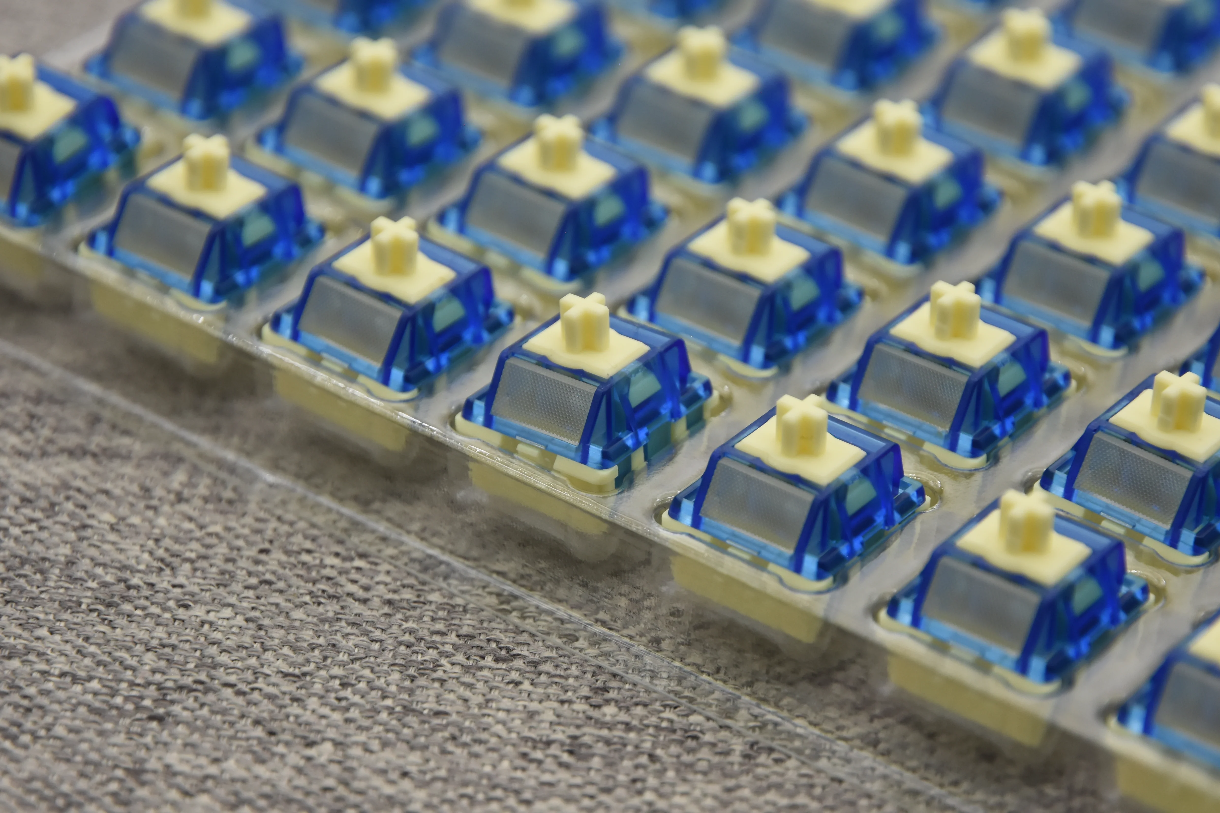 HMX CRYSTAL HE MAGNETIC GAMING SWITCH FACTORY LUBED (10PCS) - Image 10