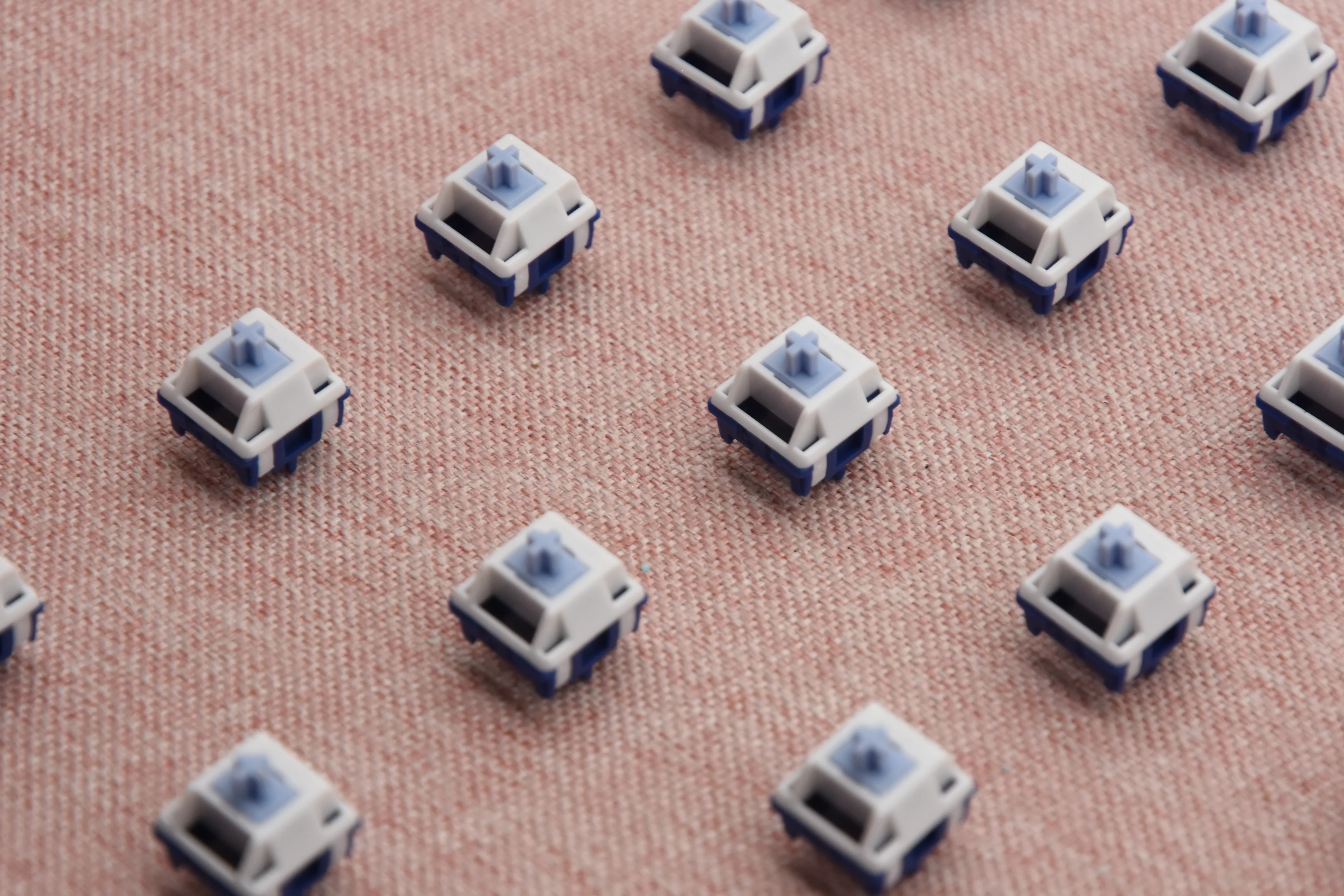 HMX ICE LOTUS TACTILE SWITCH FACTORY LUBED (10PCS) - Image 10