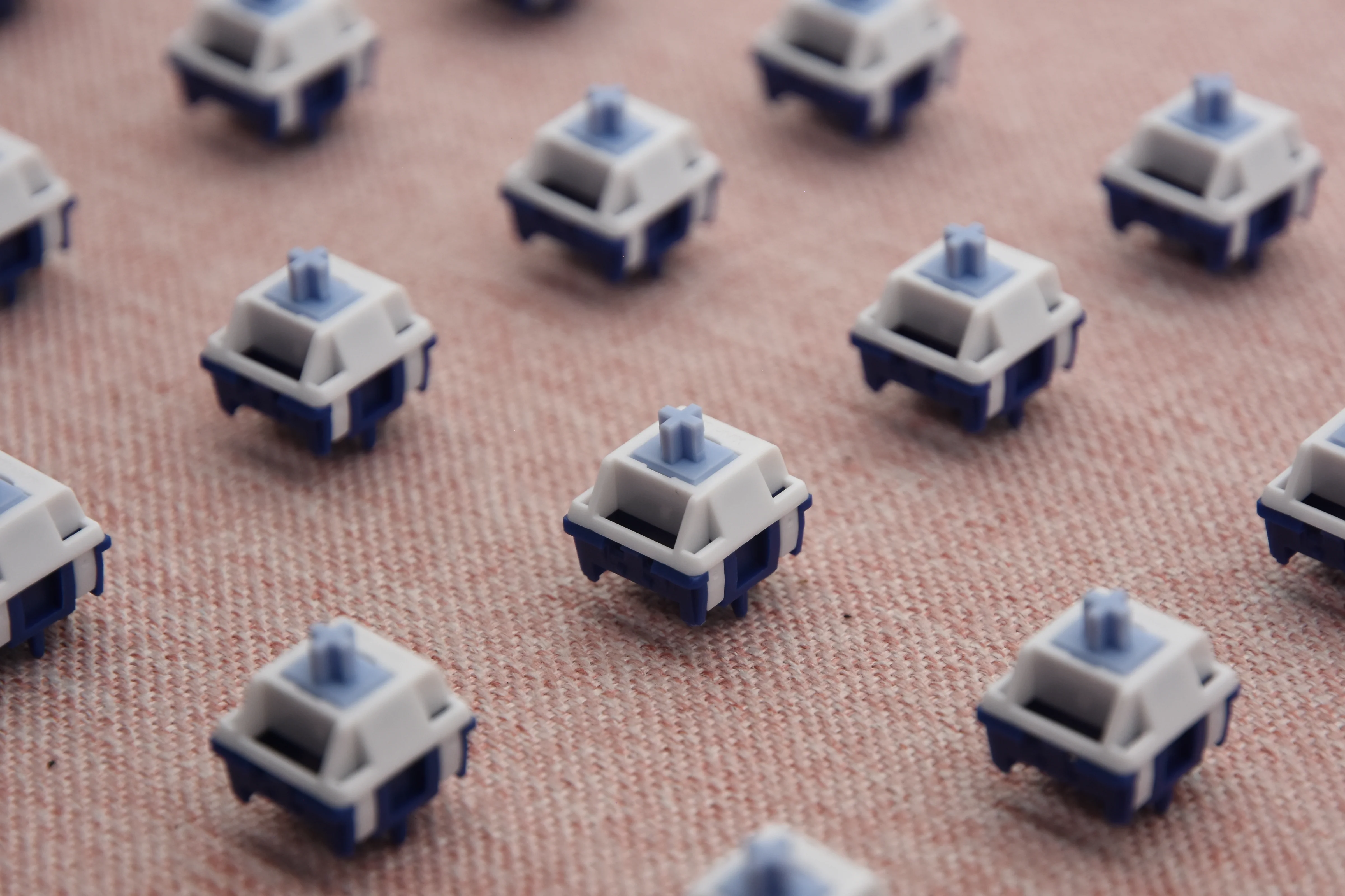 HMX ICE LOTUS TACTILE SWITCH FACTORY LUBED (10PCS) - Image 14