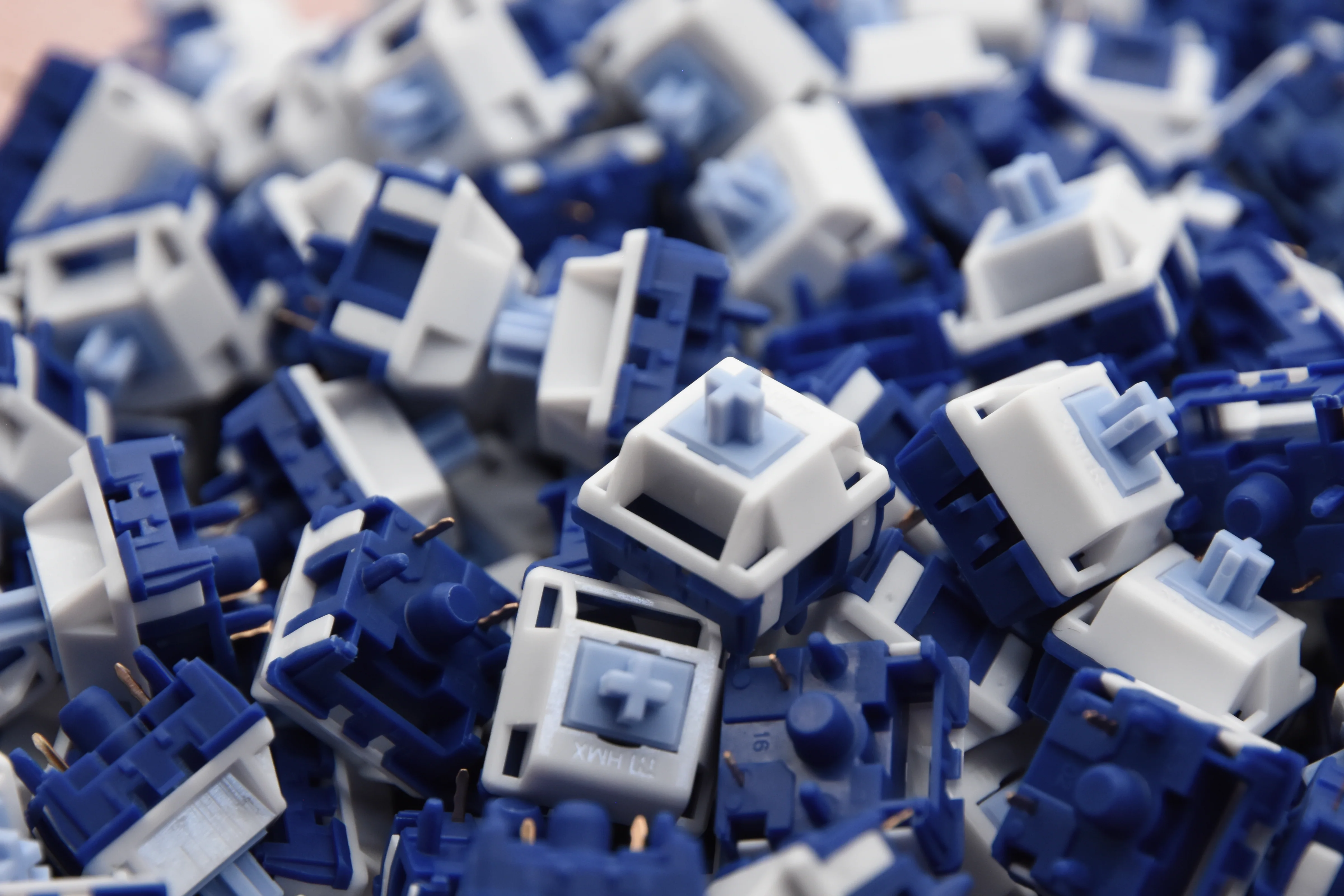 HMX ICE LOTUS TACTILE SWITCH FACTORY LUBED (10PCS) - Image 3