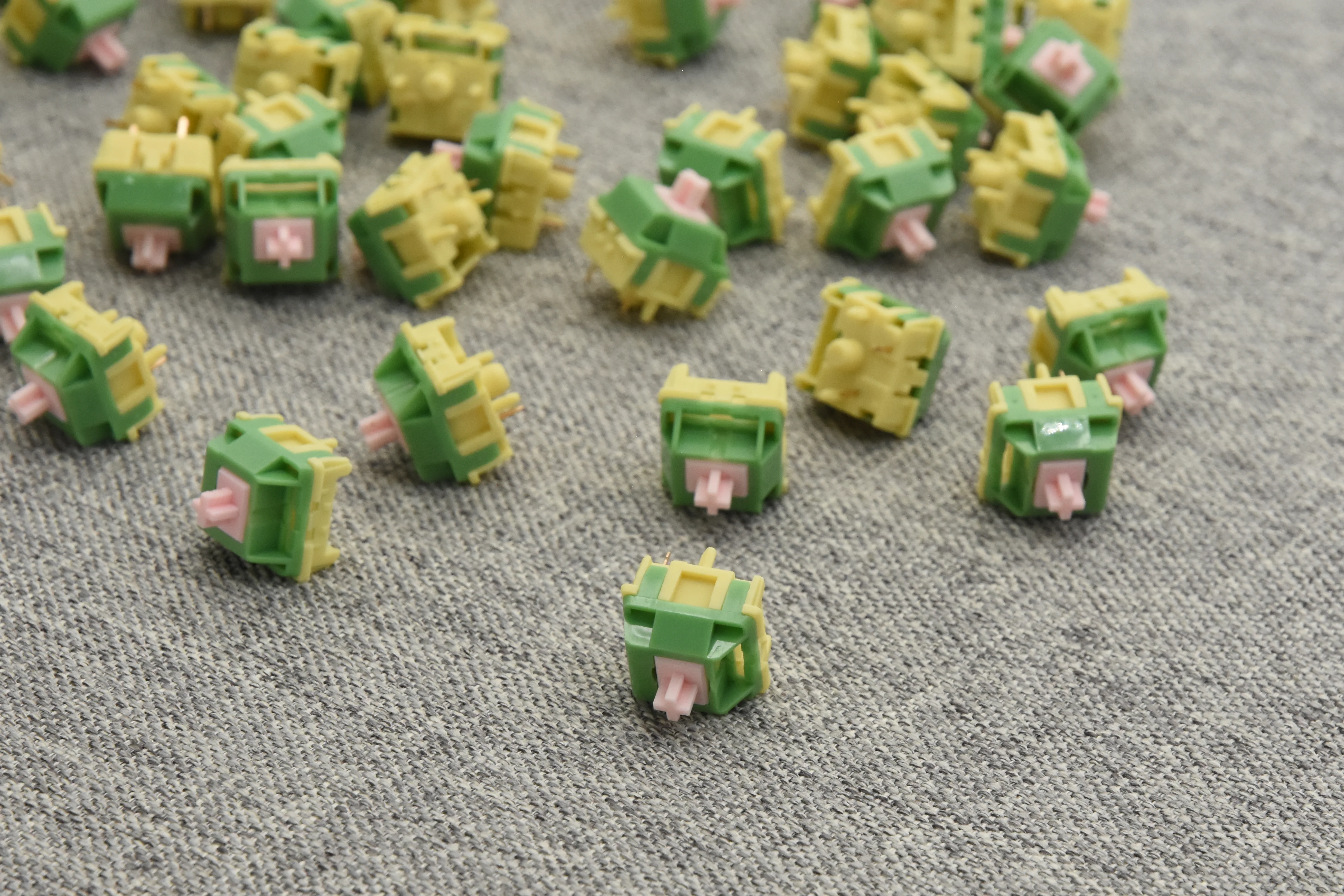 HMX LOTUS LINEAR SWITCH FACTORY LUBED EDITION (10PCS) - Image 7
