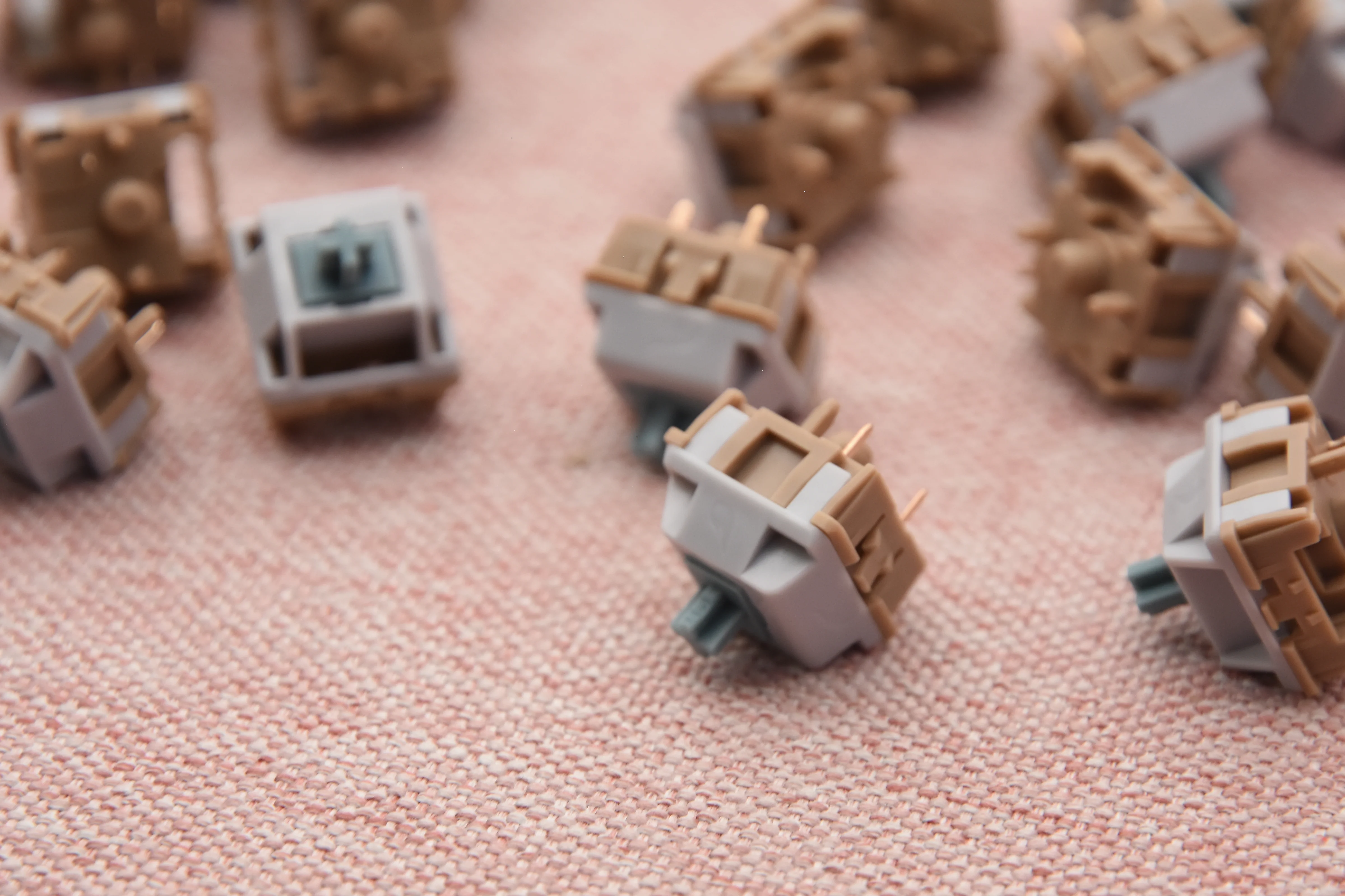 HMX LUNAR STONE LINEAR SWITCH FACTORY LUBED (10PCS) - Image 5