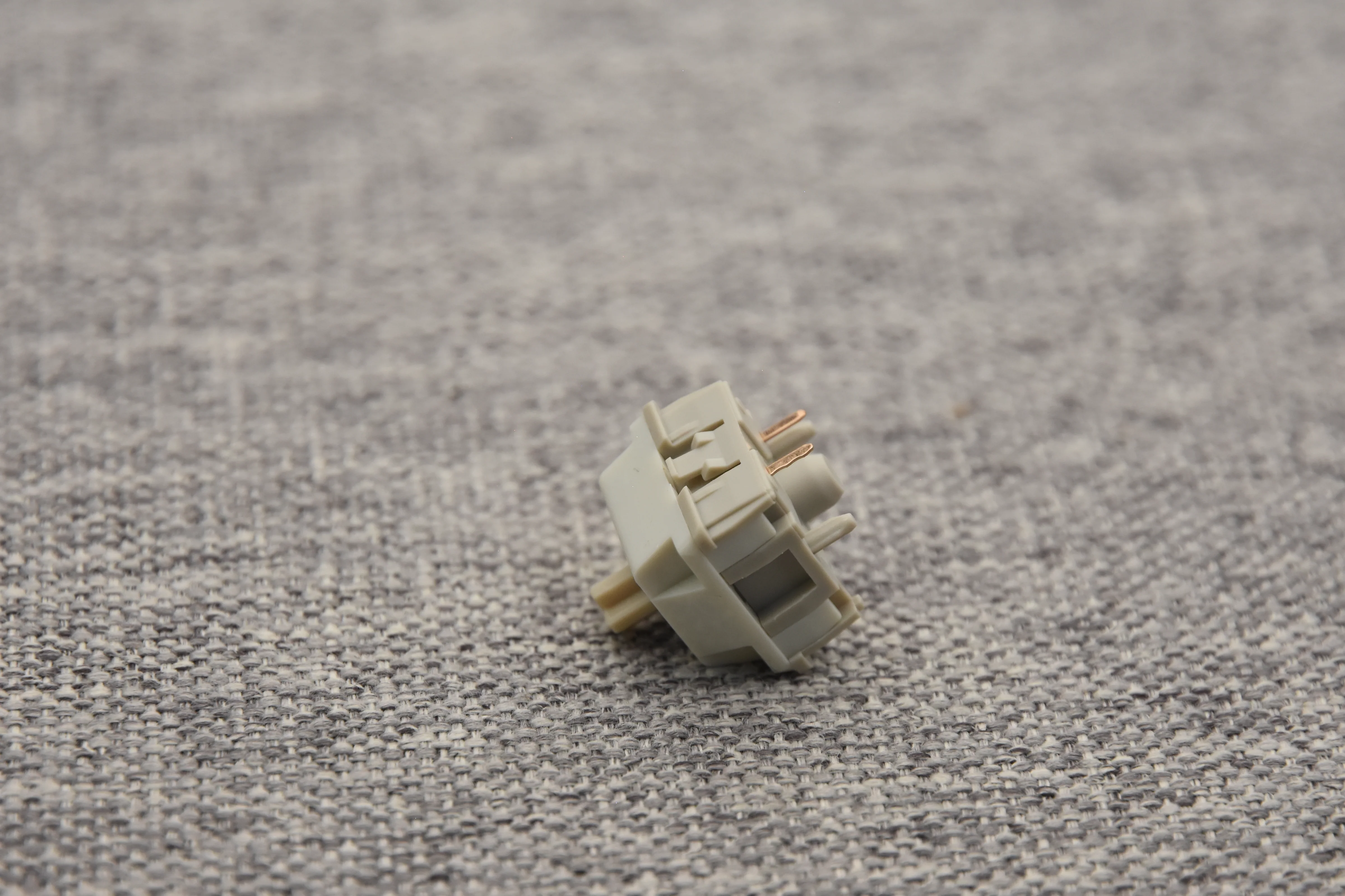 HMX RETRO C LINEAR SWITCH FACTORY LUBED EDITION (10PCS) - Image 9