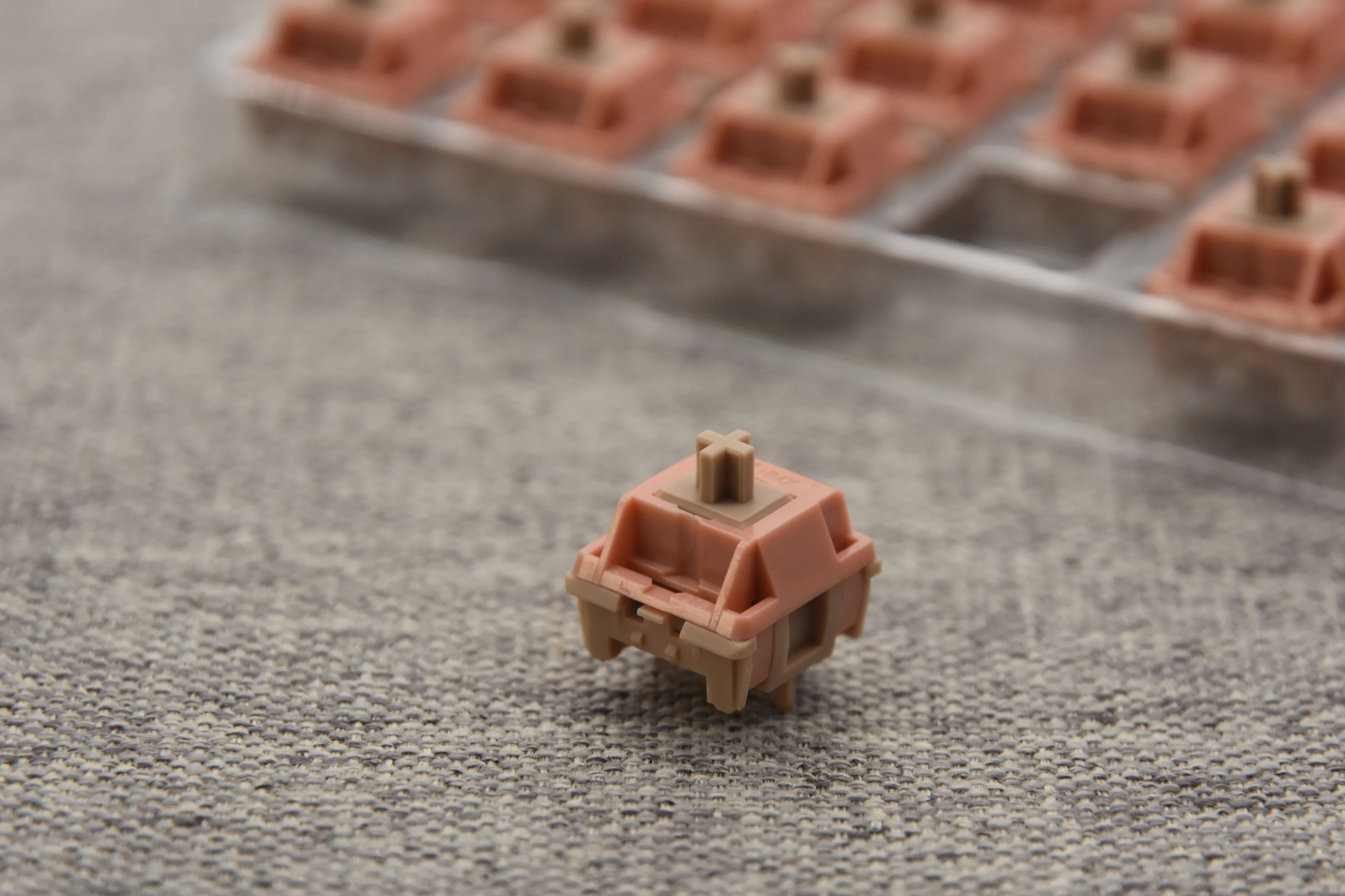 HMX RETRO J TACTILE SWITCH FACTORY LUBED EDITION (10PCS) - Image 6