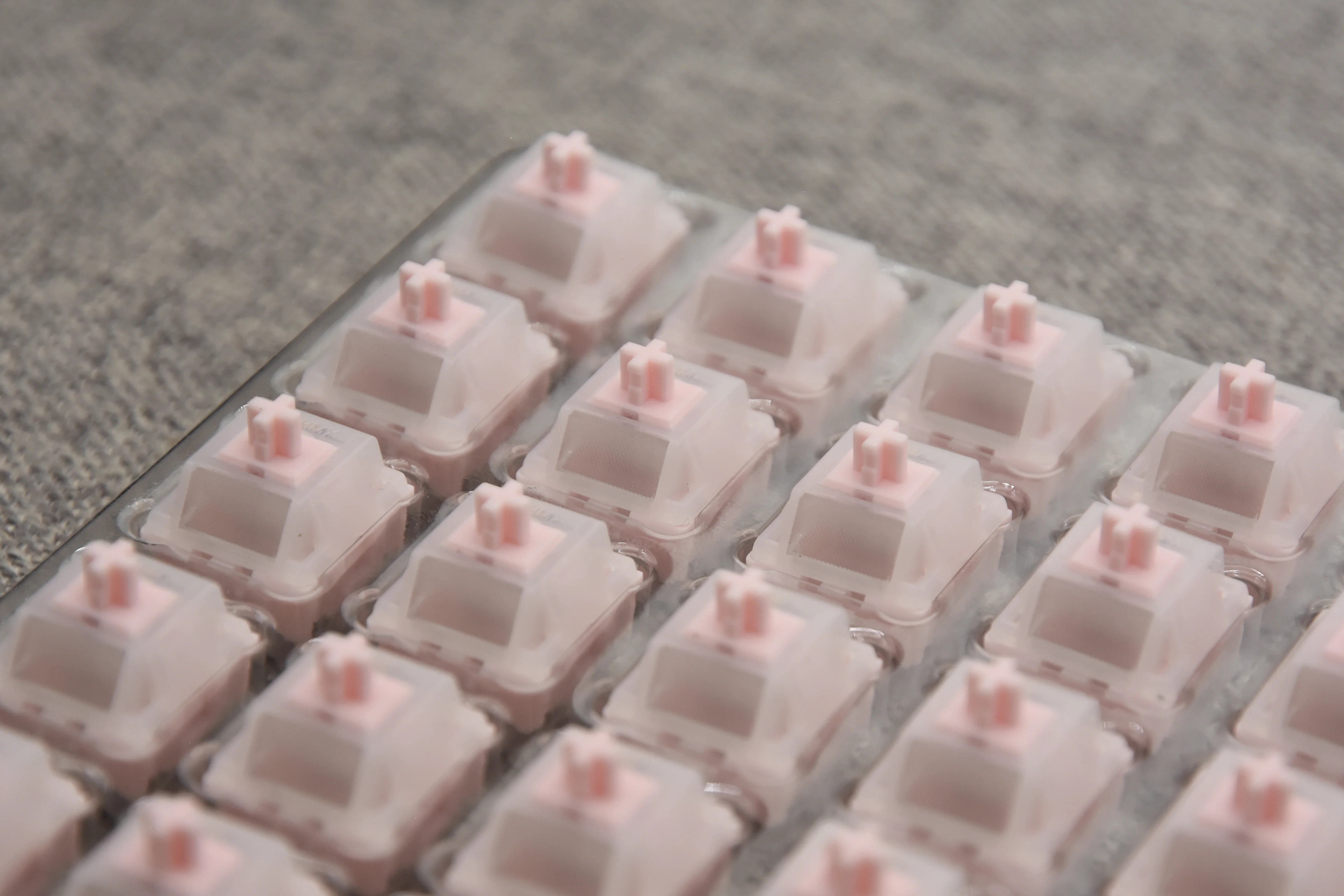 HMX RETRO SAKURA SILENT LINEAR SWITCH FACTORY LUBED EDITION (10PCS) - Image 5