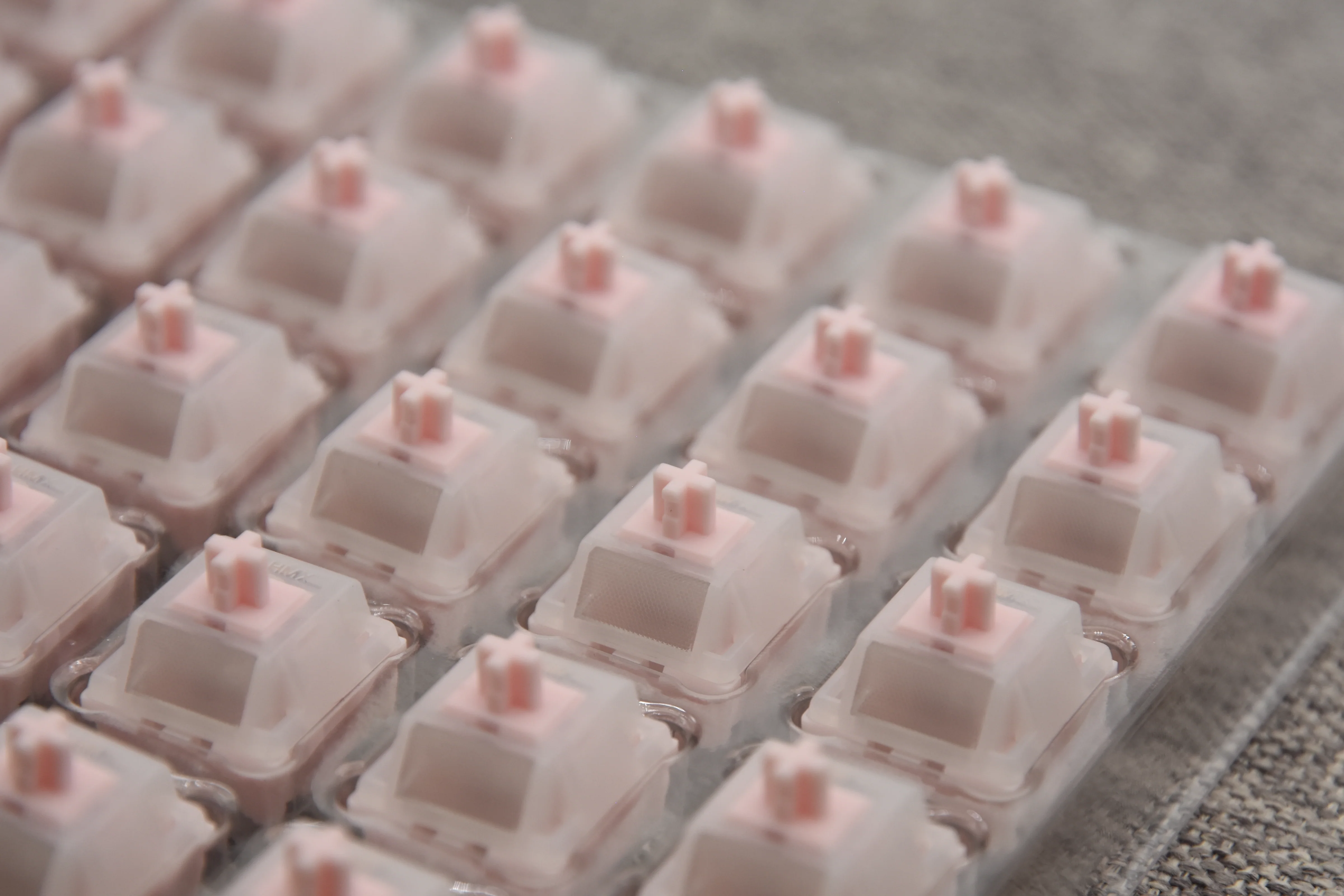 HMX RETRO SAKURA SILENT LINEAR SWITCH FACTORY LUBED EDITION (10PCS) - Image 7