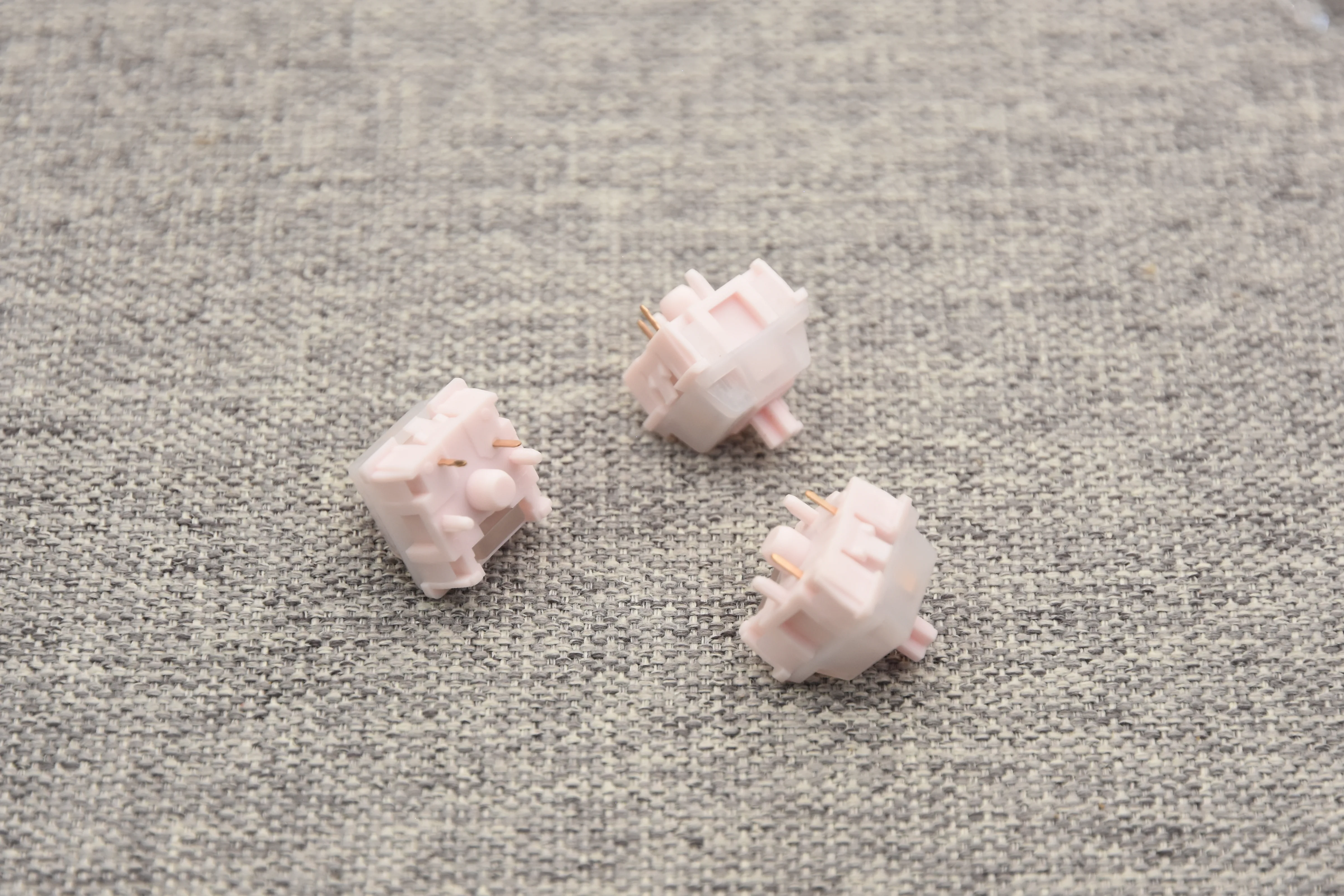 HMX RETRO SAKURA SILENT LINEAR SWITCH FACTORY LUBED EDITION (10PCS) - Image 9